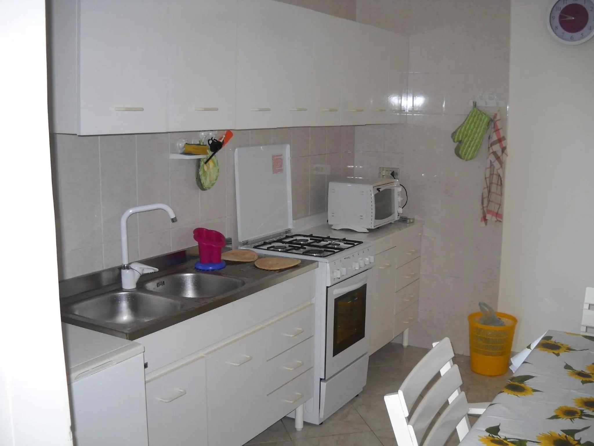 Communal kitchen in Home Sweet Home