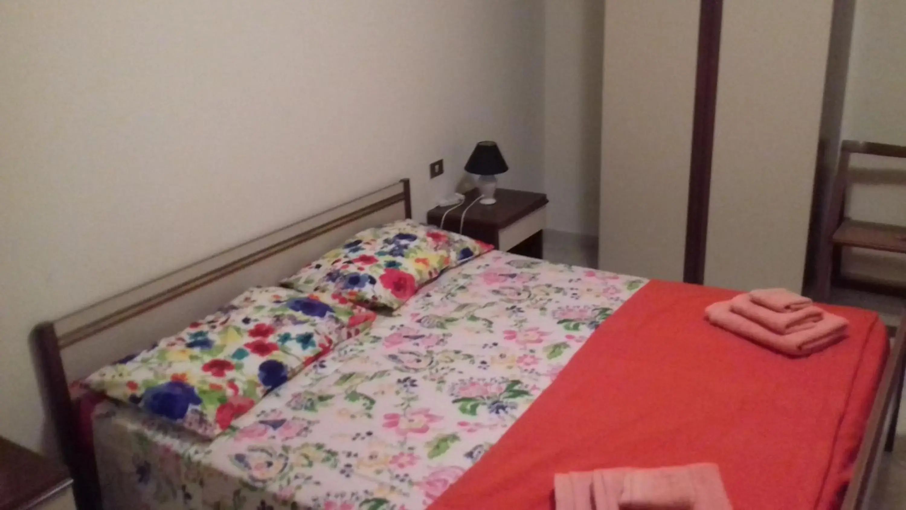 Double Room with Private Bathroom in Home Sweet Home Double Room with Private Bathroom in Home Sweet Home