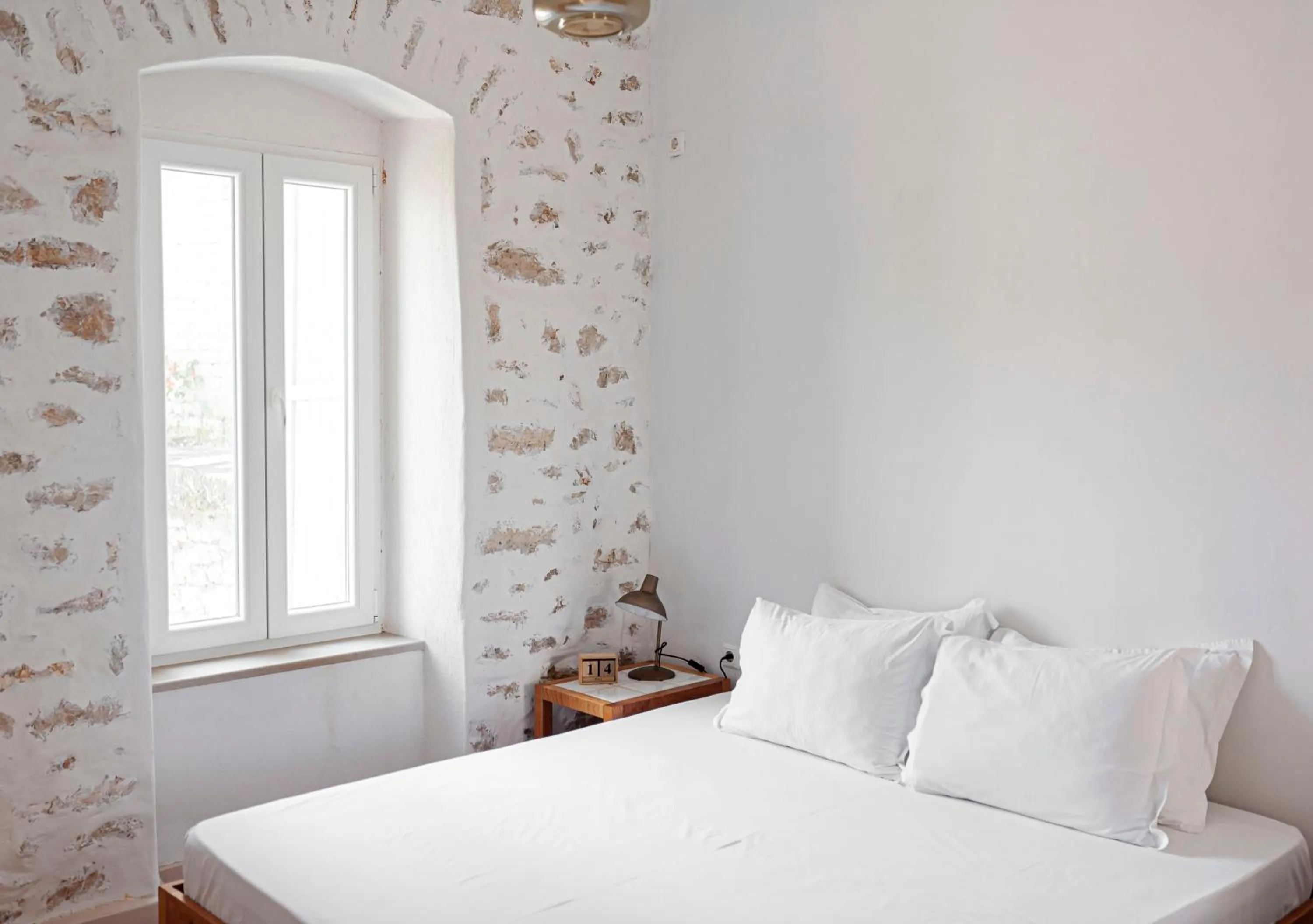 Bed in Militiko