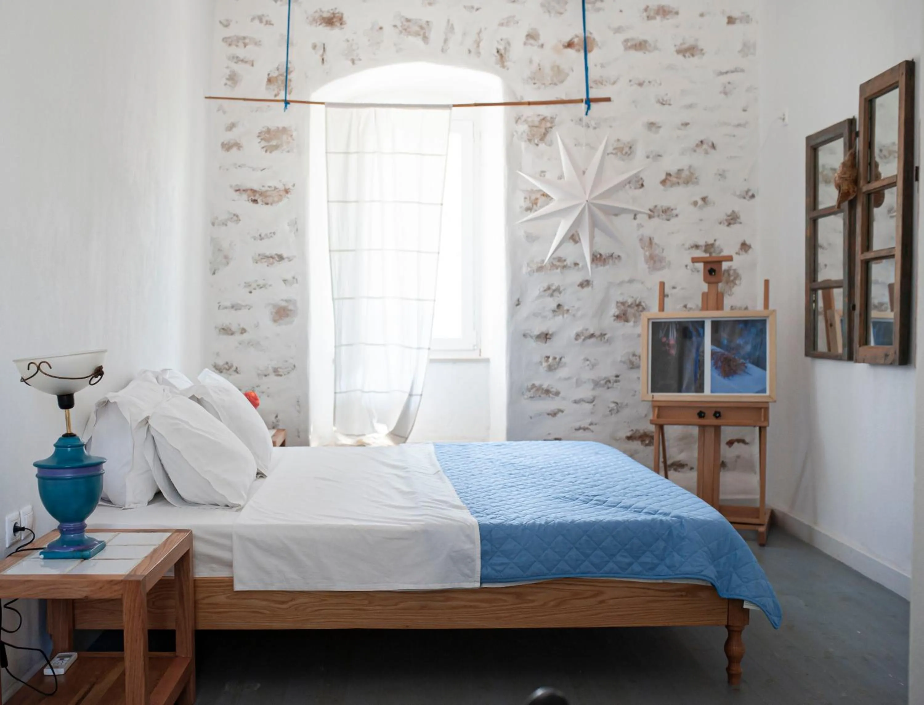 Bed in Militiko