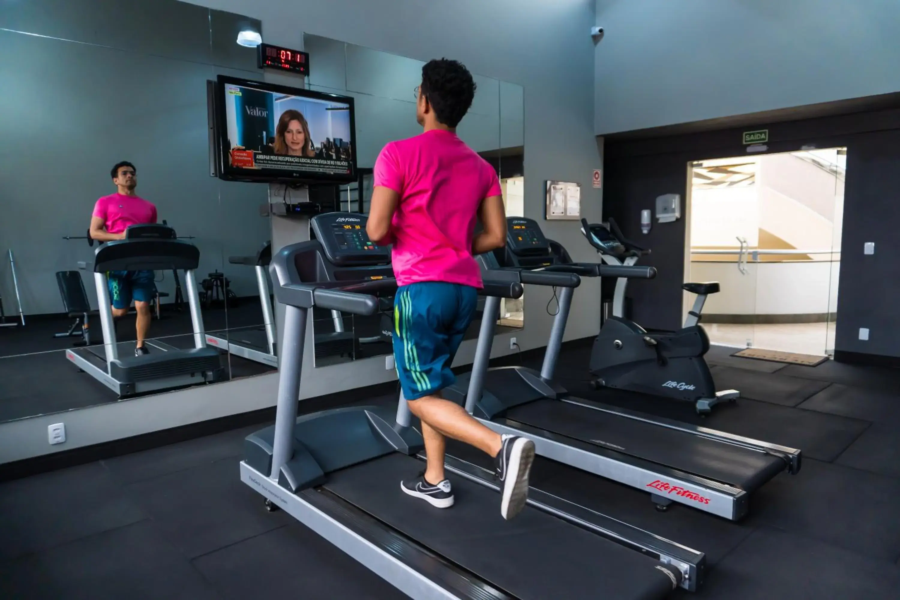 Fitness centre/facilities in Mercure Curitiba Golden Fitness centre/facilities in Mercure Curitiba Golden