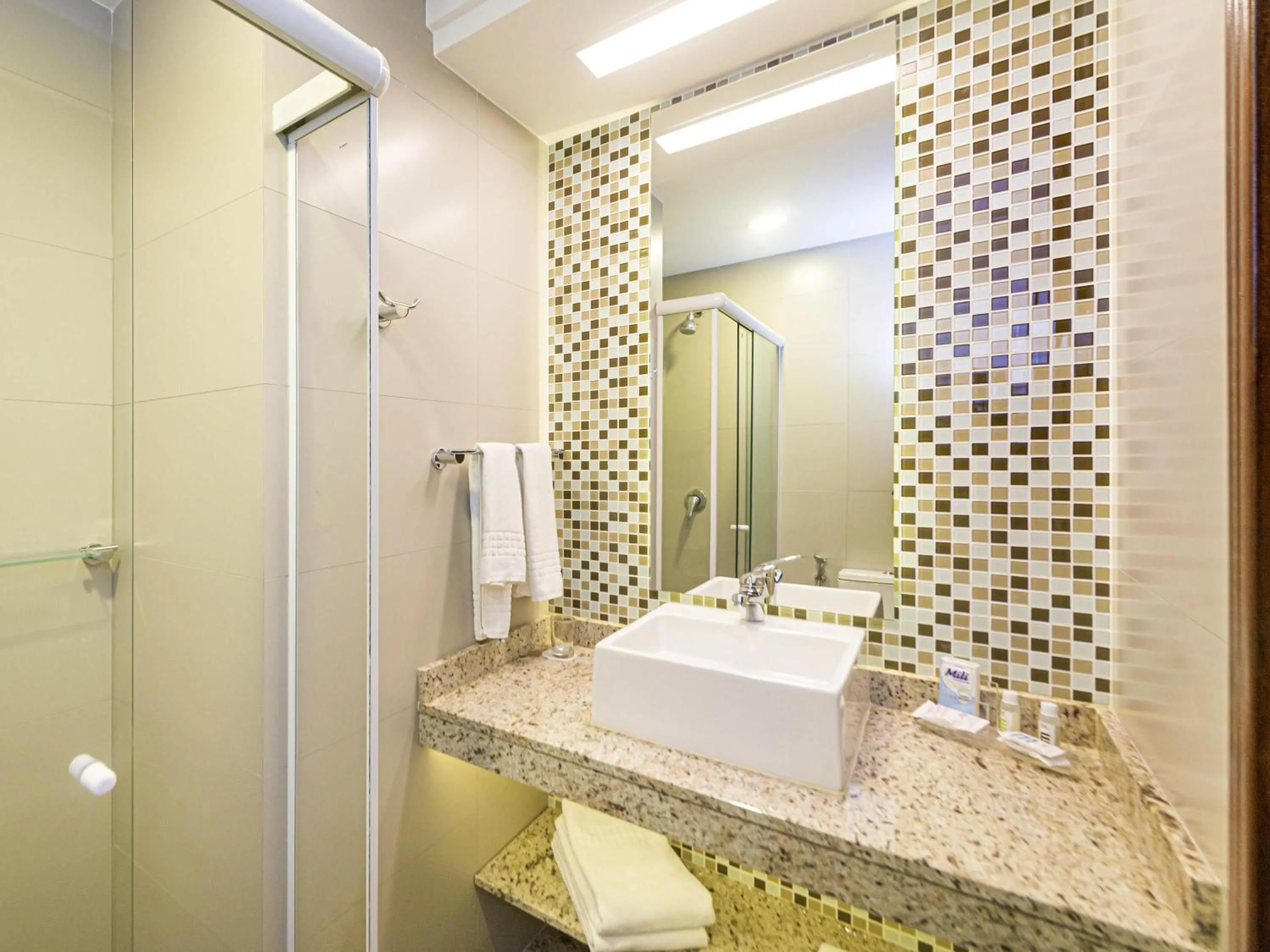 Bedroom in Mercure Curitiba Golden