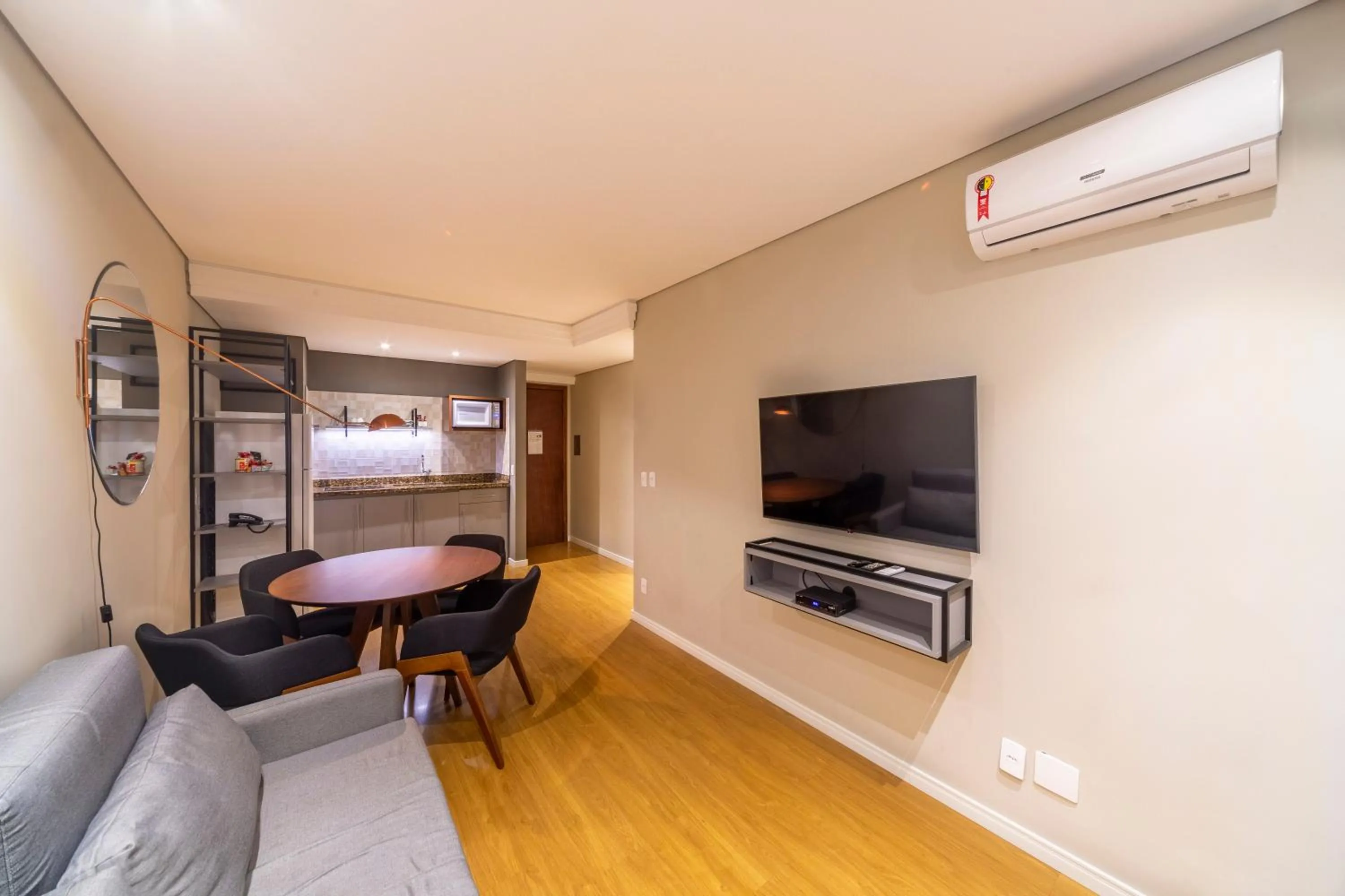 Living room in Mercure Curitiba Golden