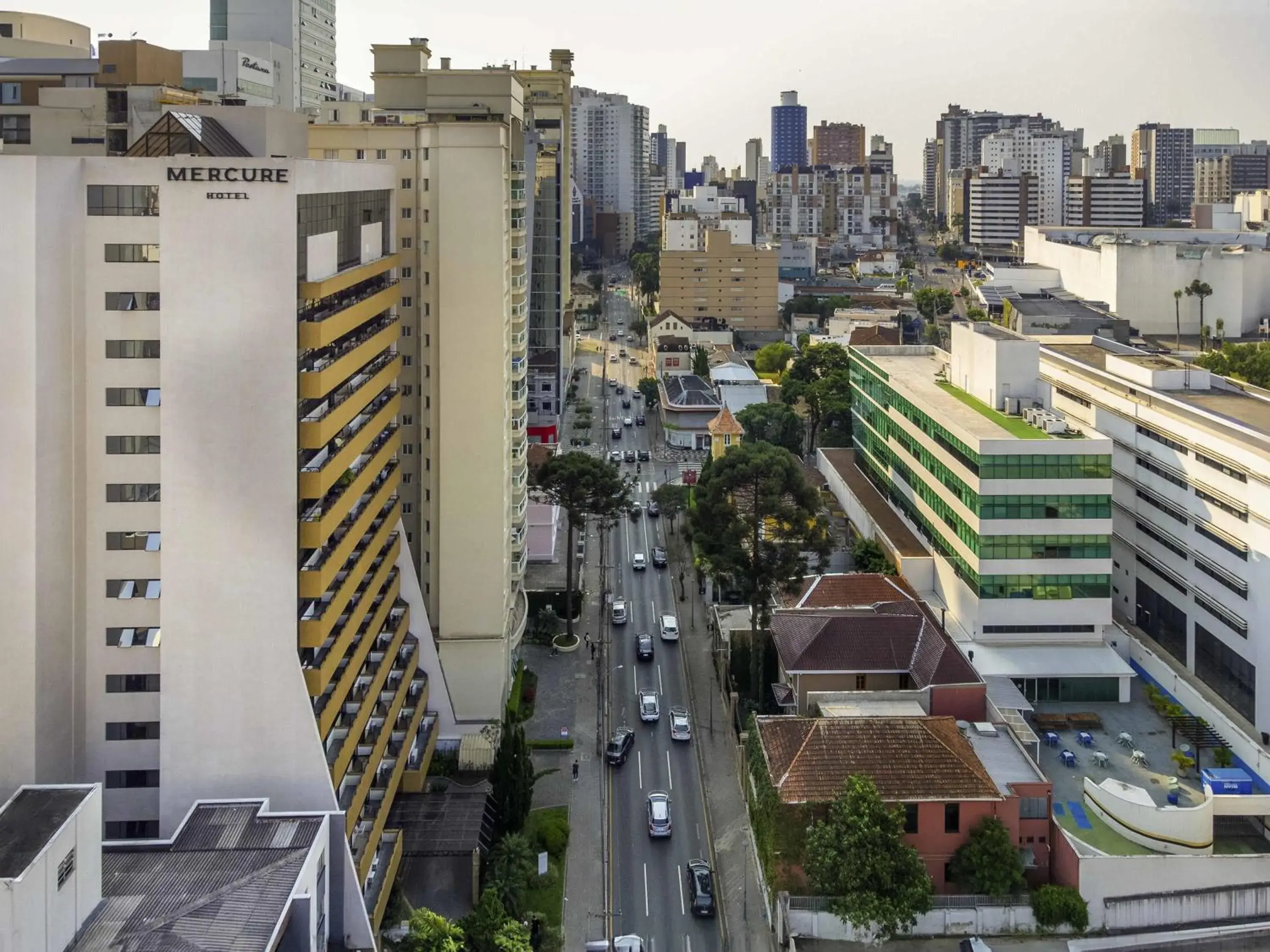 Property building in Mercure Curitiba Golden Property building in Mercure Curitiba Golden