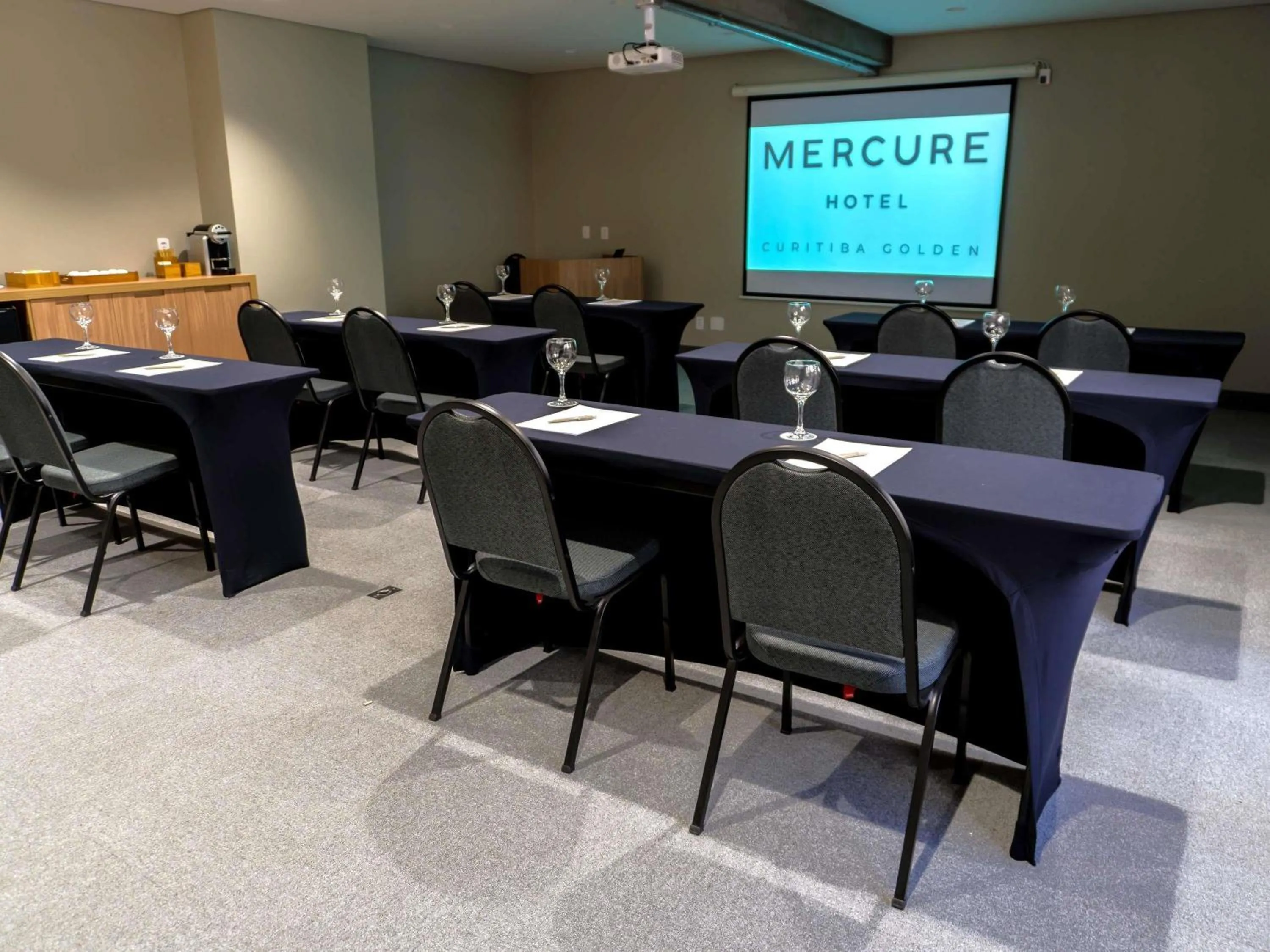 Meeting/conference room in Mercure Curitiba Golden