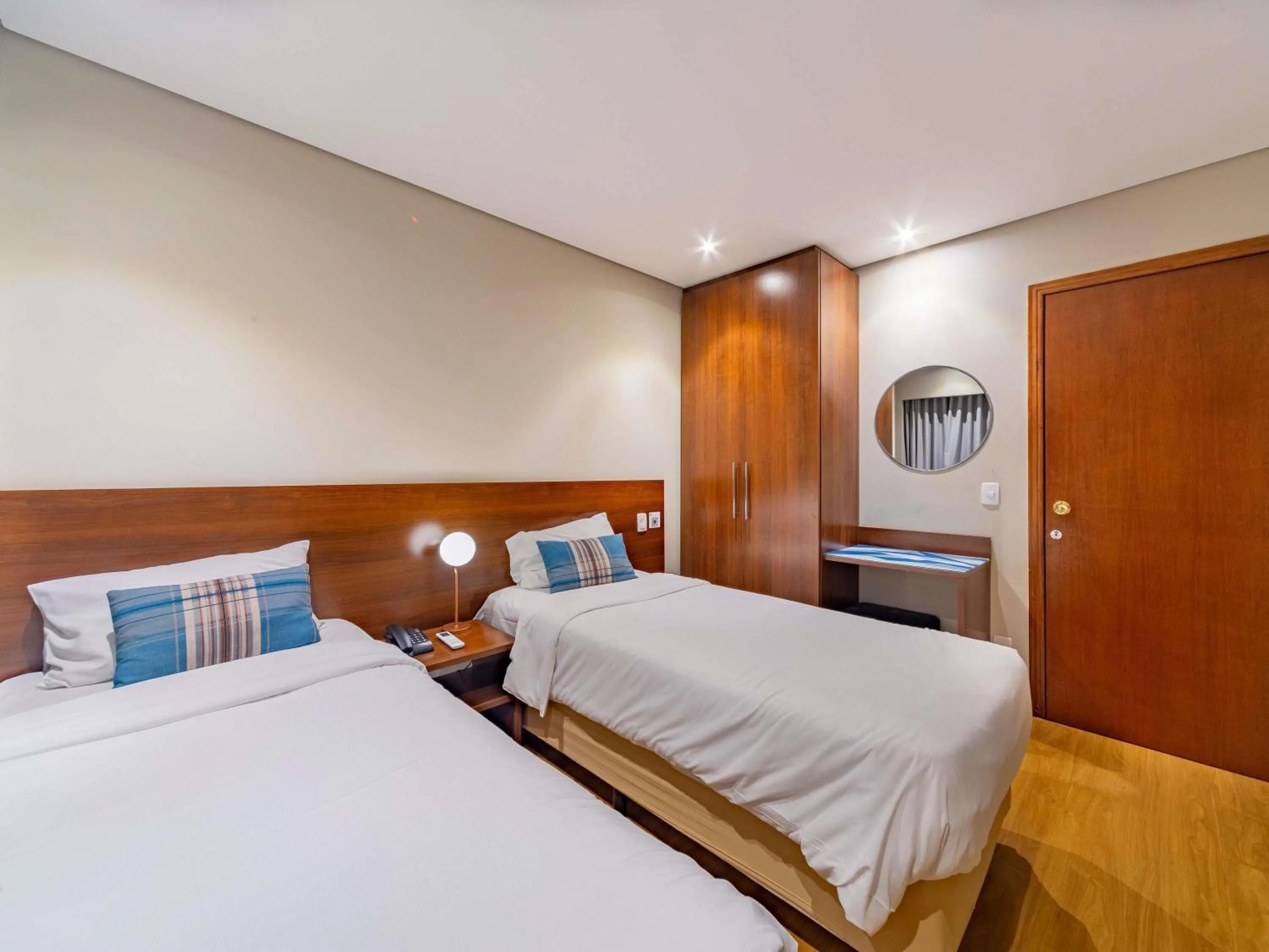 Bedroom, Bed in Mercure Curitiba Golden