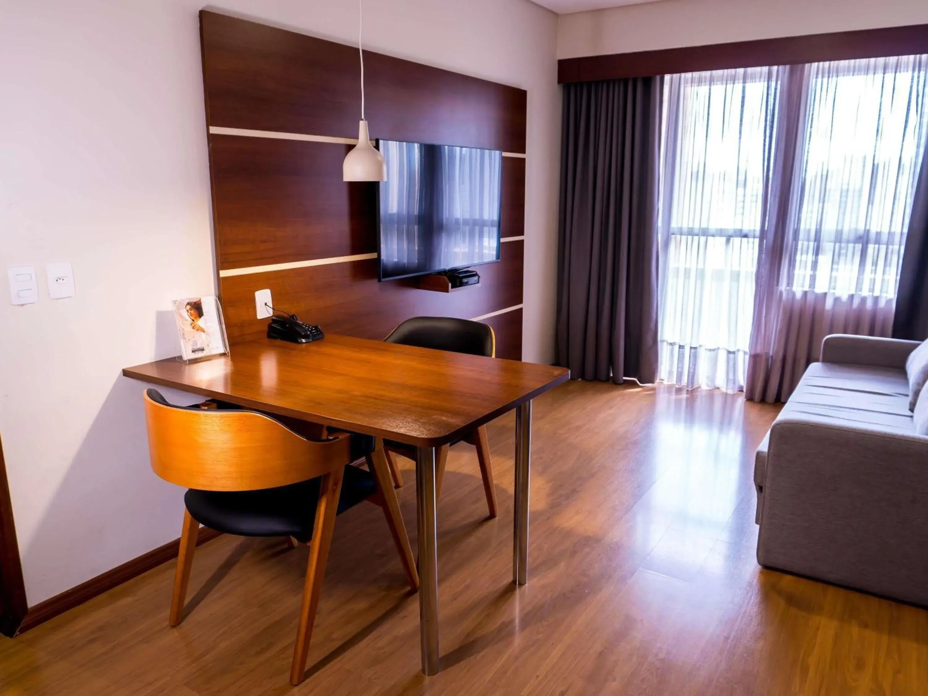 Bedroom, Bed in Mercure Curitiba Golden Bedroom, Bed in Mercure Curitiba Golden