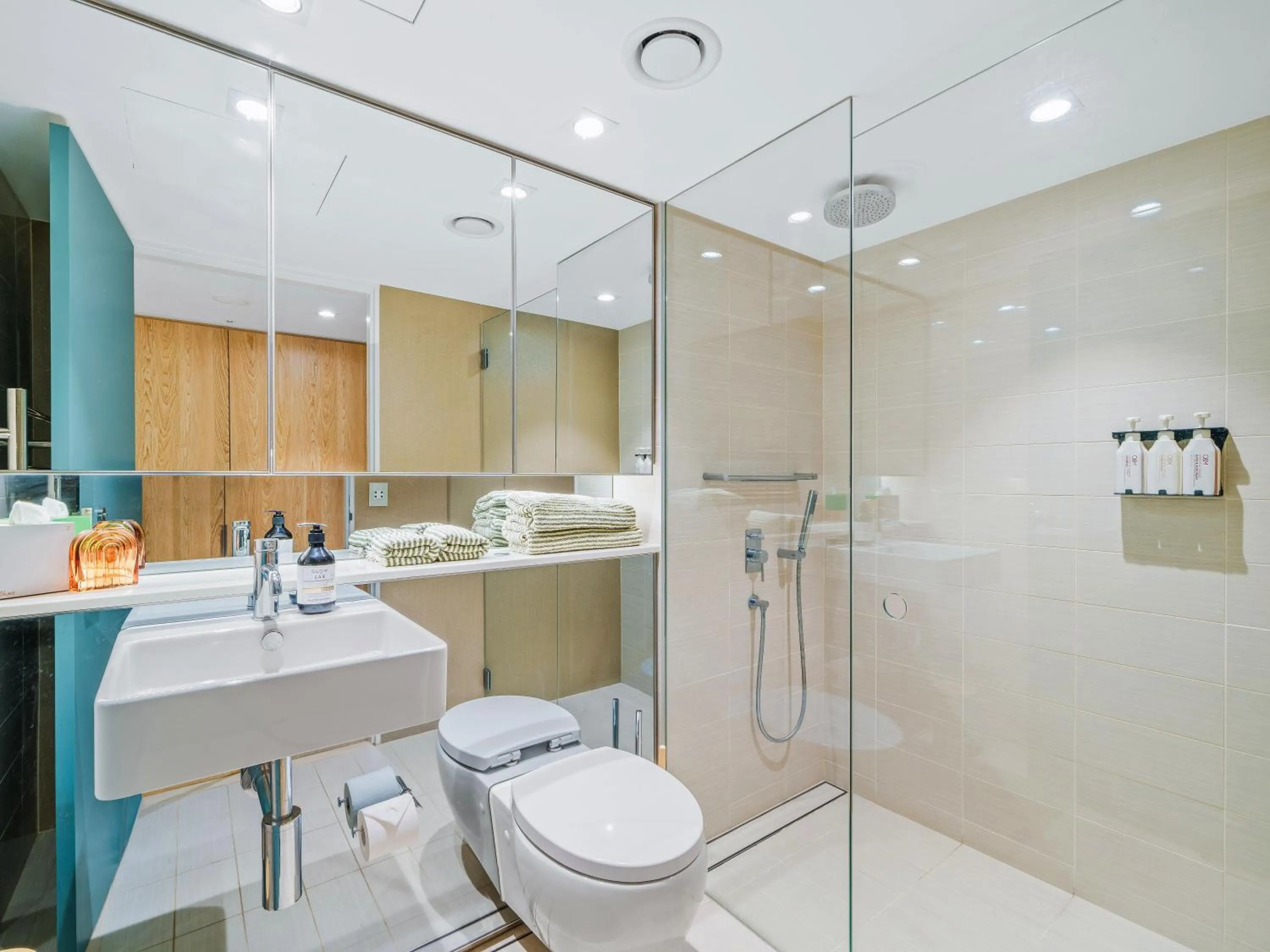 Bathroom in Bondi Pacific Studio - Managed by X Hospitality