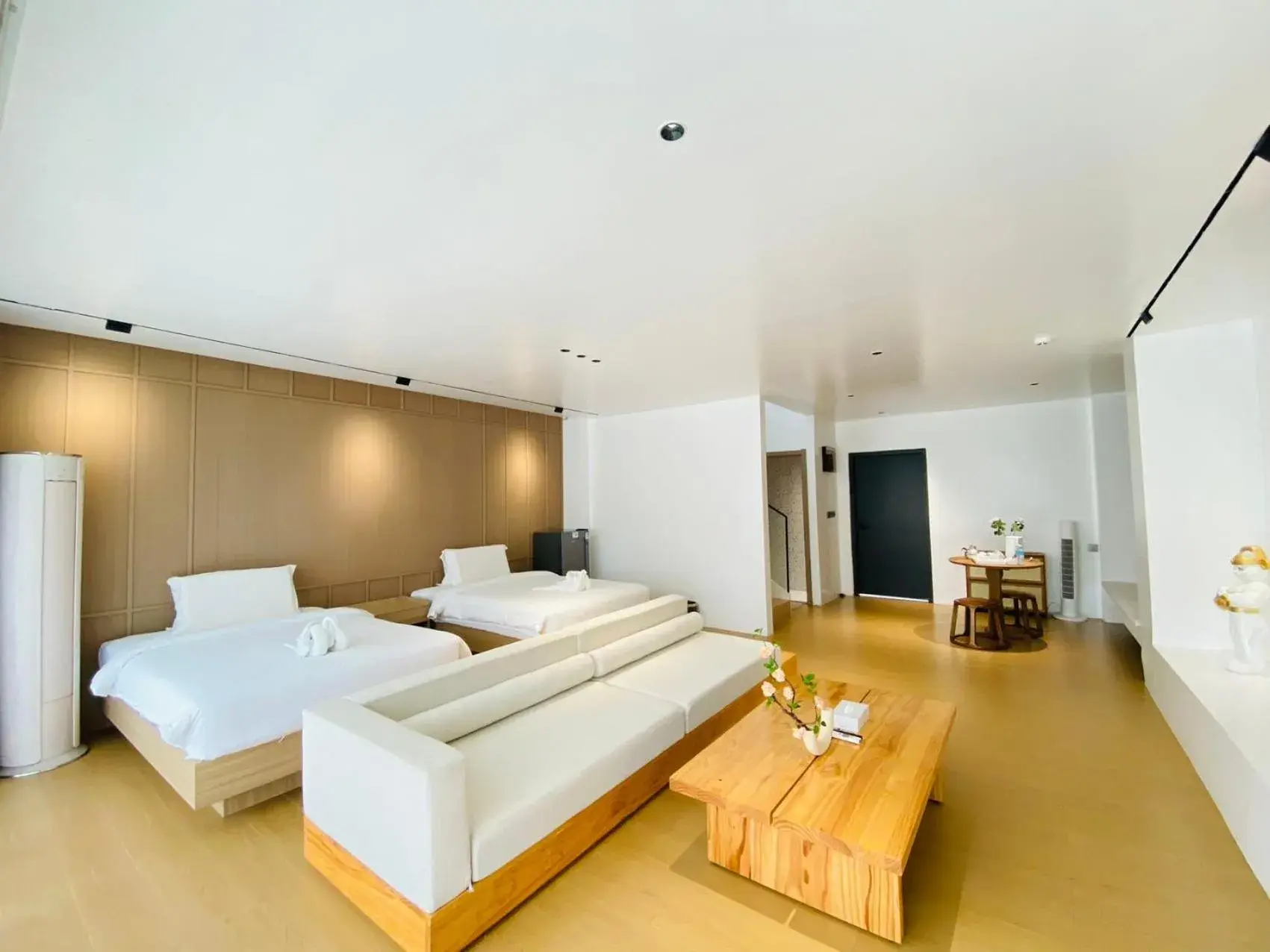 Photo of the whole room, Bed in Willander Resort Photo of the whole room, Bed in Willander Resort
