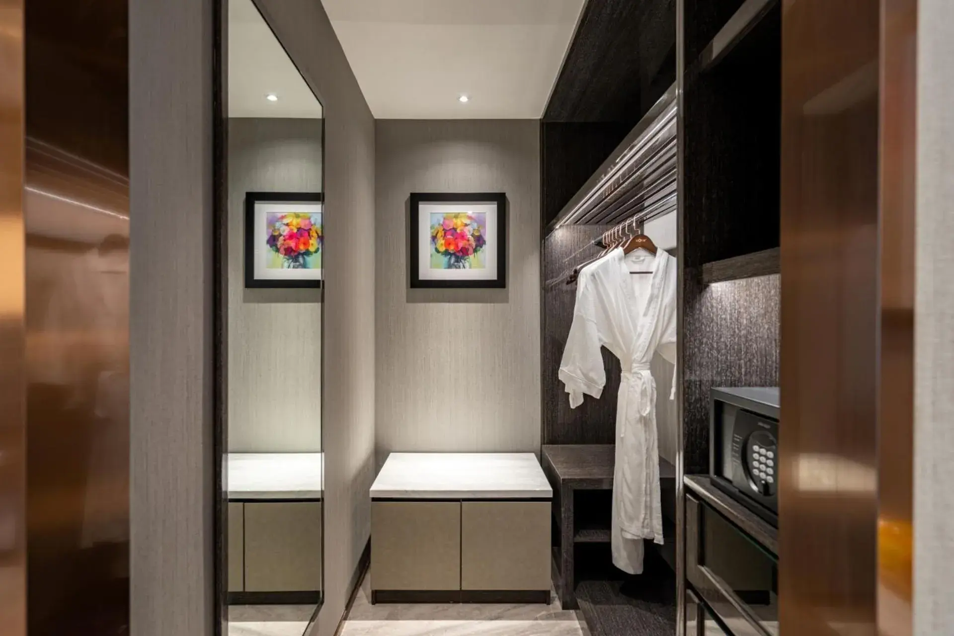 wardrobe, Bed in Imperial Lexis Kuala Lumpur wardrobe, Bed in Imperial Lexis Kuala Lumpur