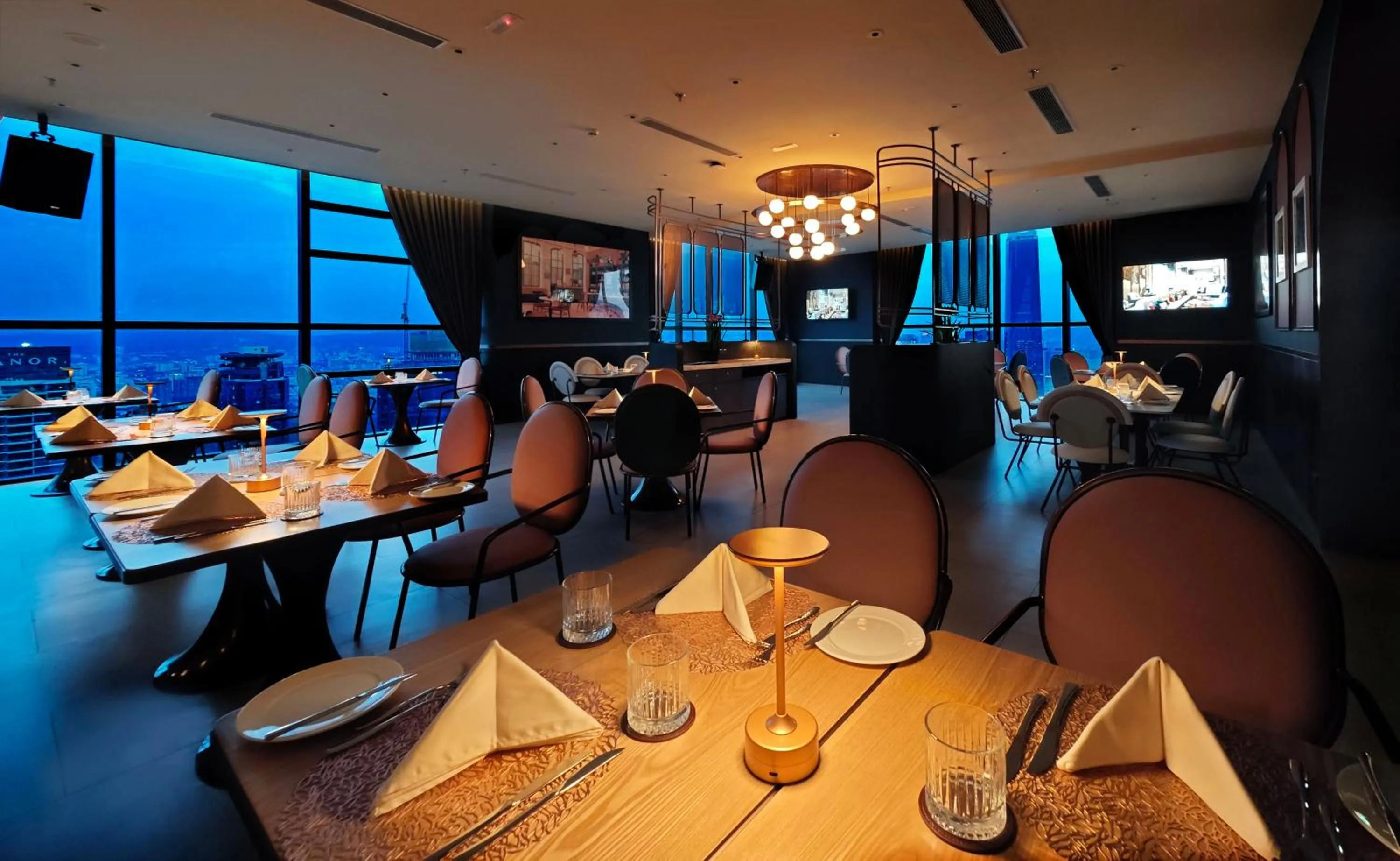 Restaurant/places to eat in Imperial Lexis Kuala Lumpur