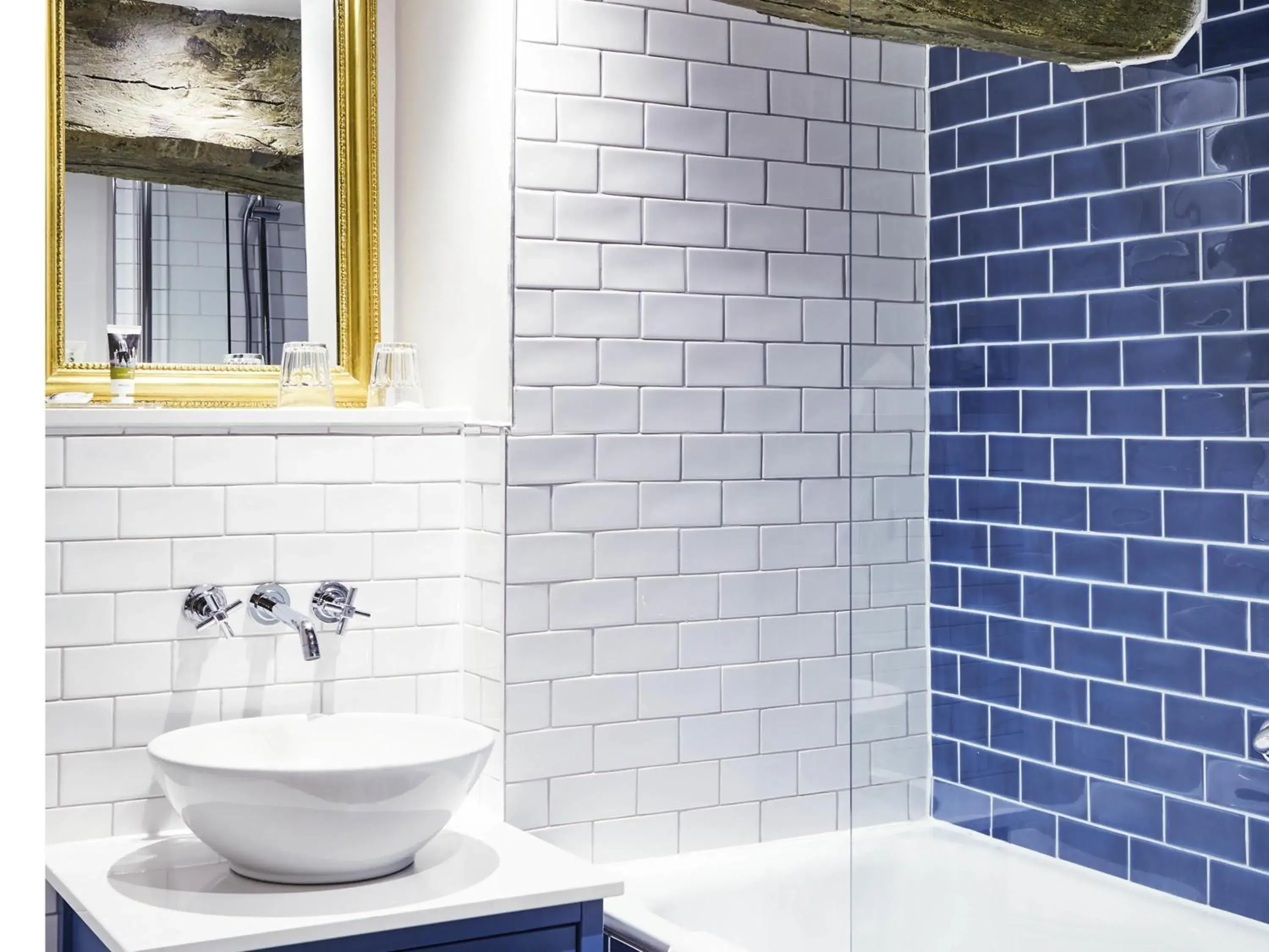 Bedroom in Mercure Barnsley Tankersley Manor Hotel Bedroom in Mercure Barnsley Tankersley Manor Hotel