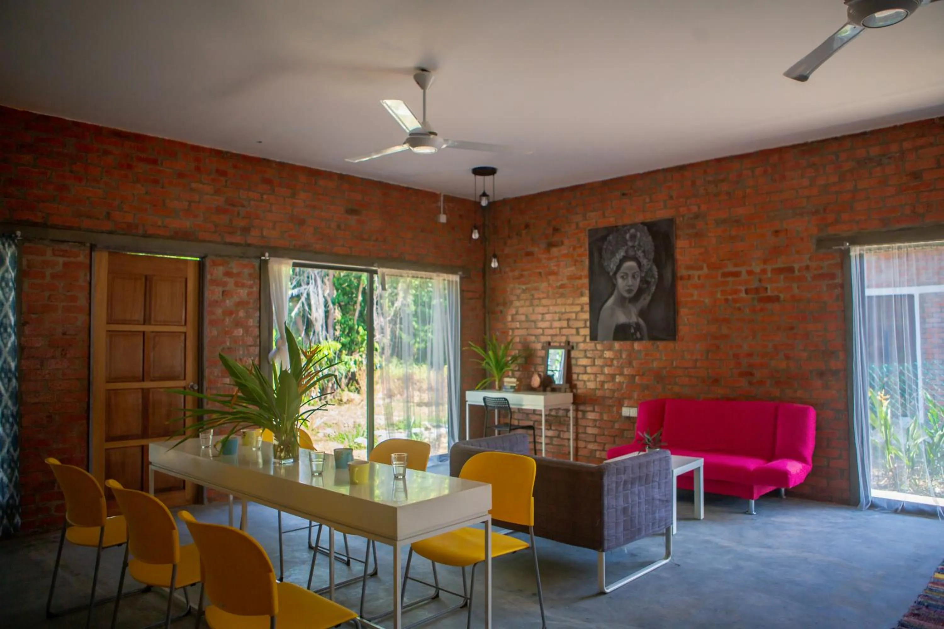 Seating area in Rouhi Retreats By Doulos