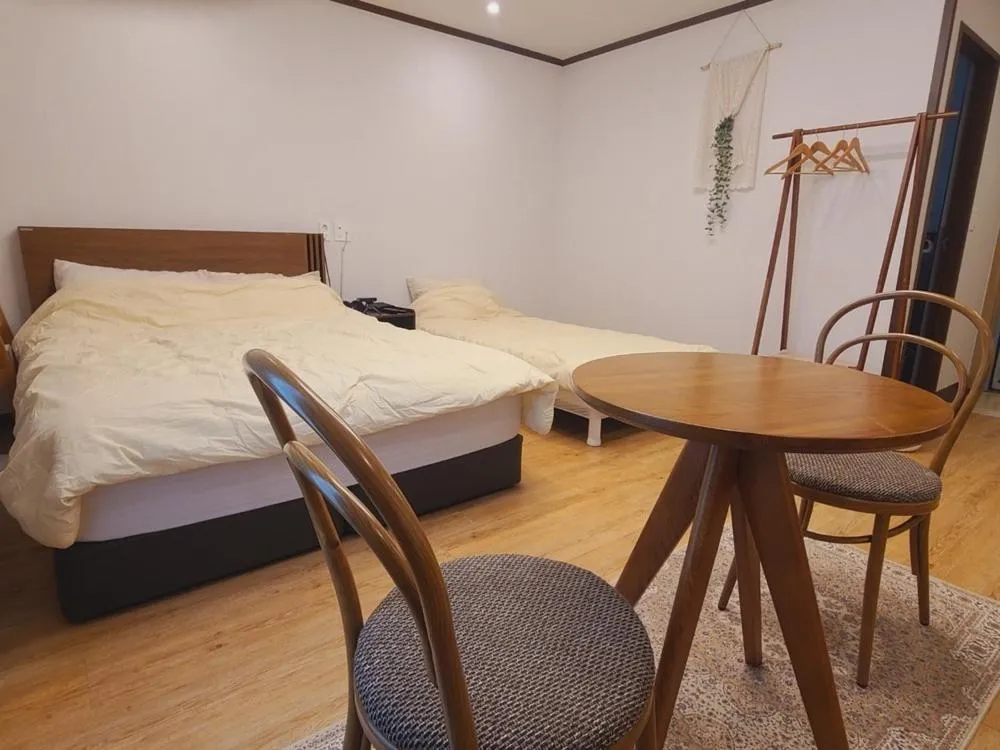 Bed in Seogwipo The Hyeyum Stay