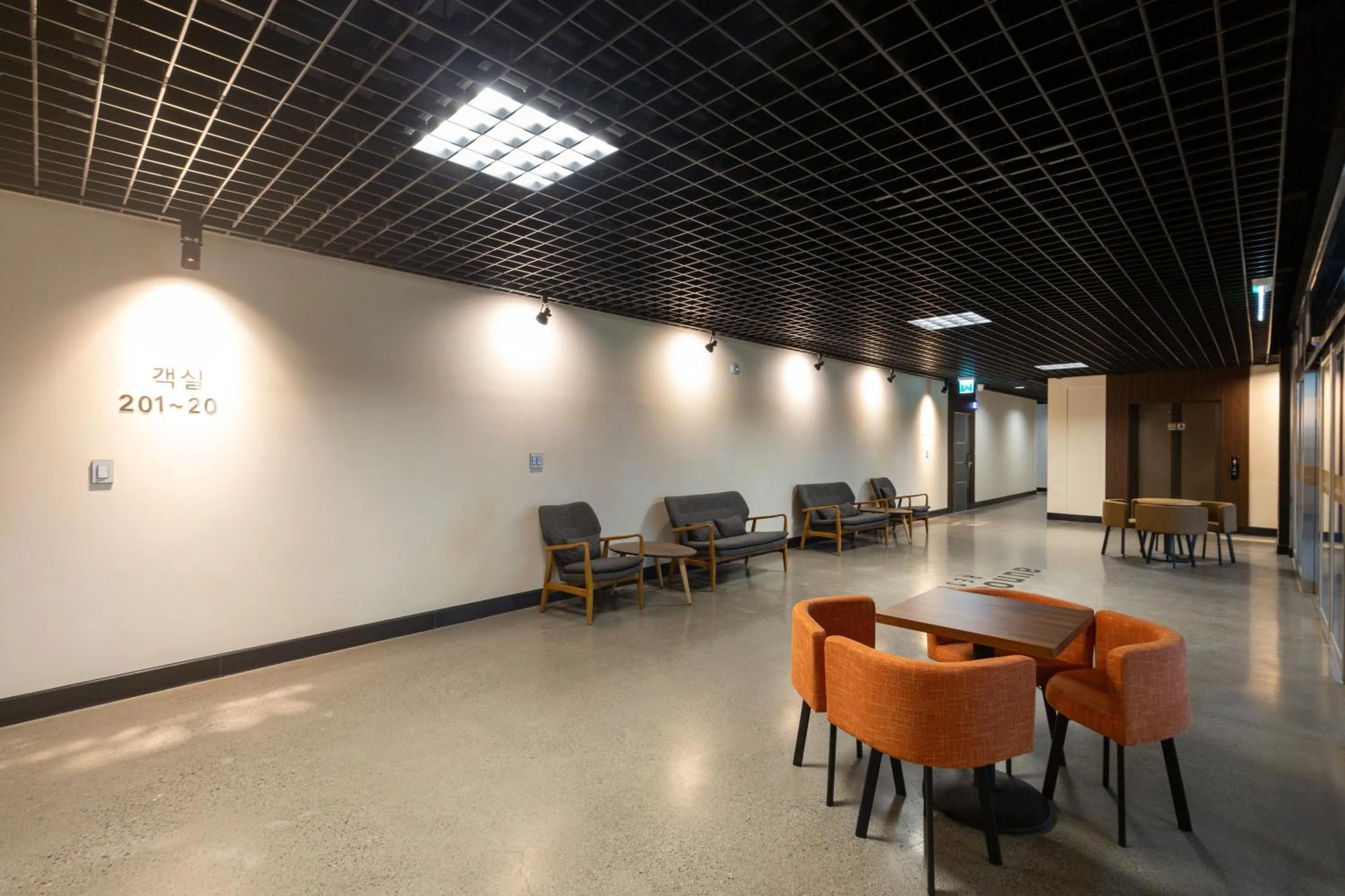 Yeongcheon Auno feliz