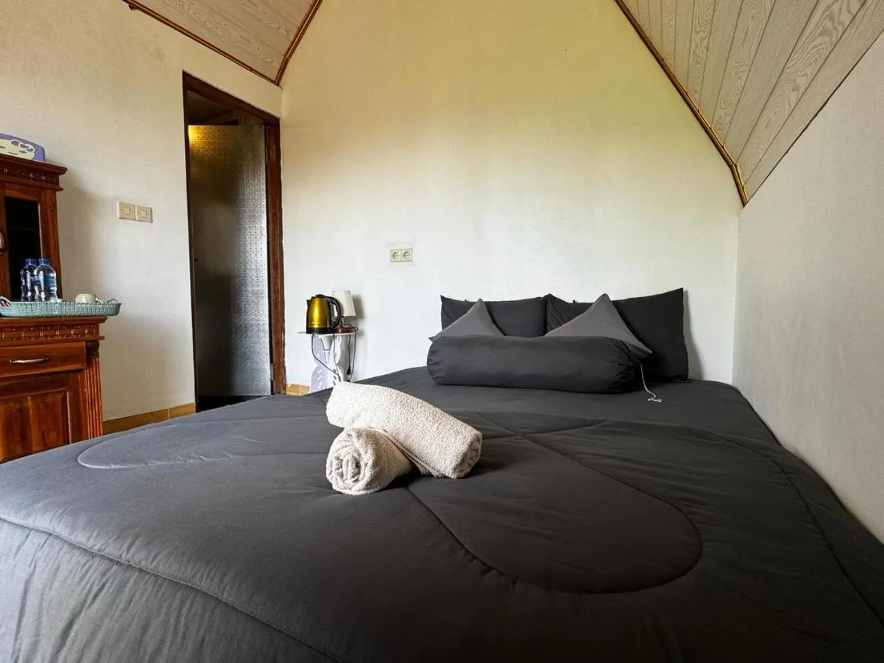 Bedroom, Bed in Belvilla Break Coffee Kintamani