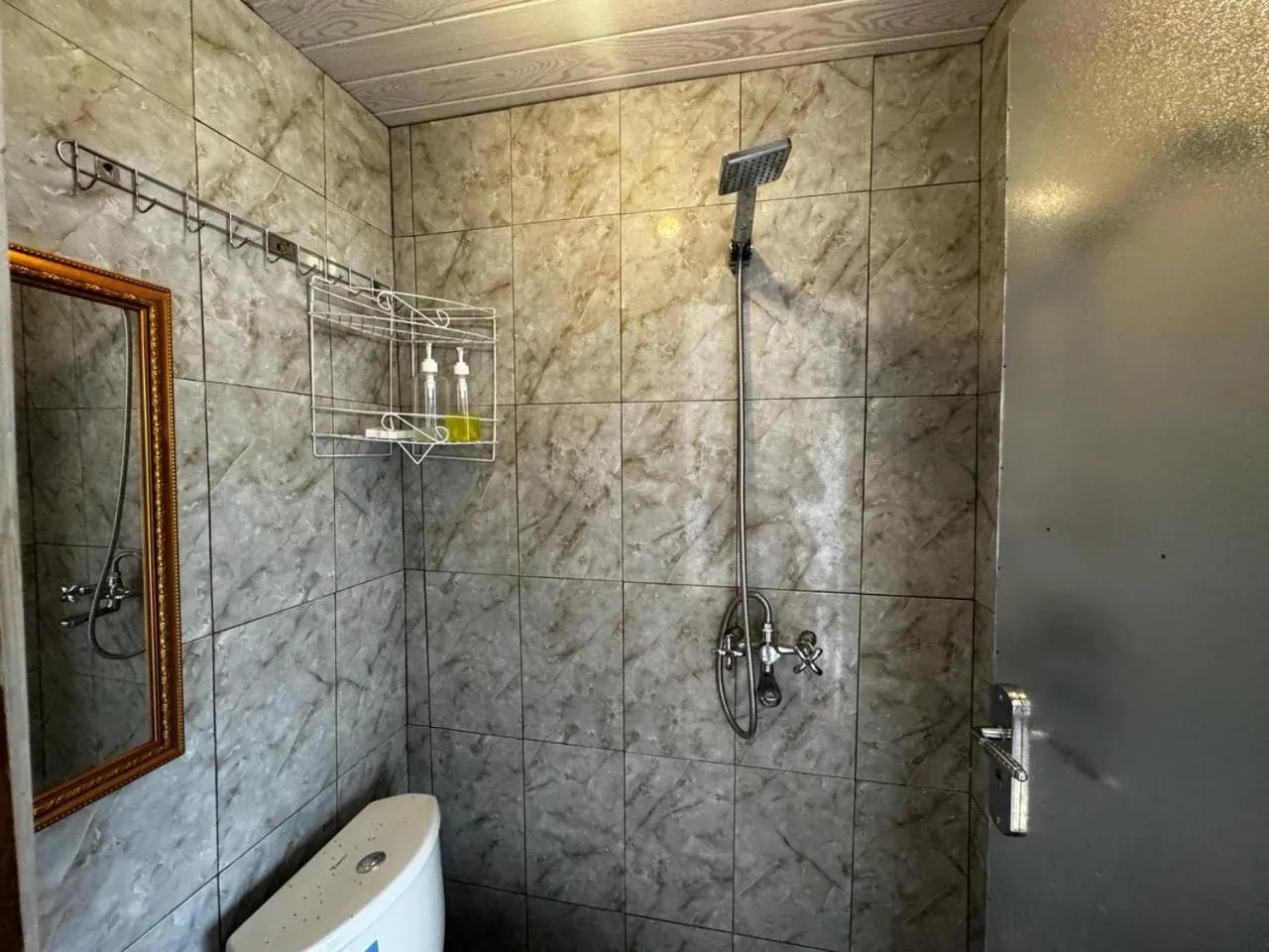 Bathroom in Belvilla Break Coffee Kintamani