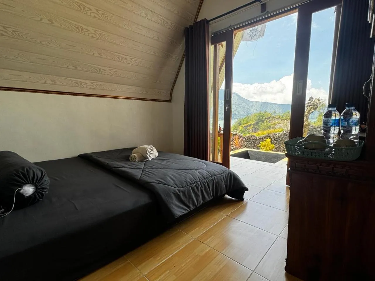 Bedroom, Bed in Belvilla Break Coffee Kintamani