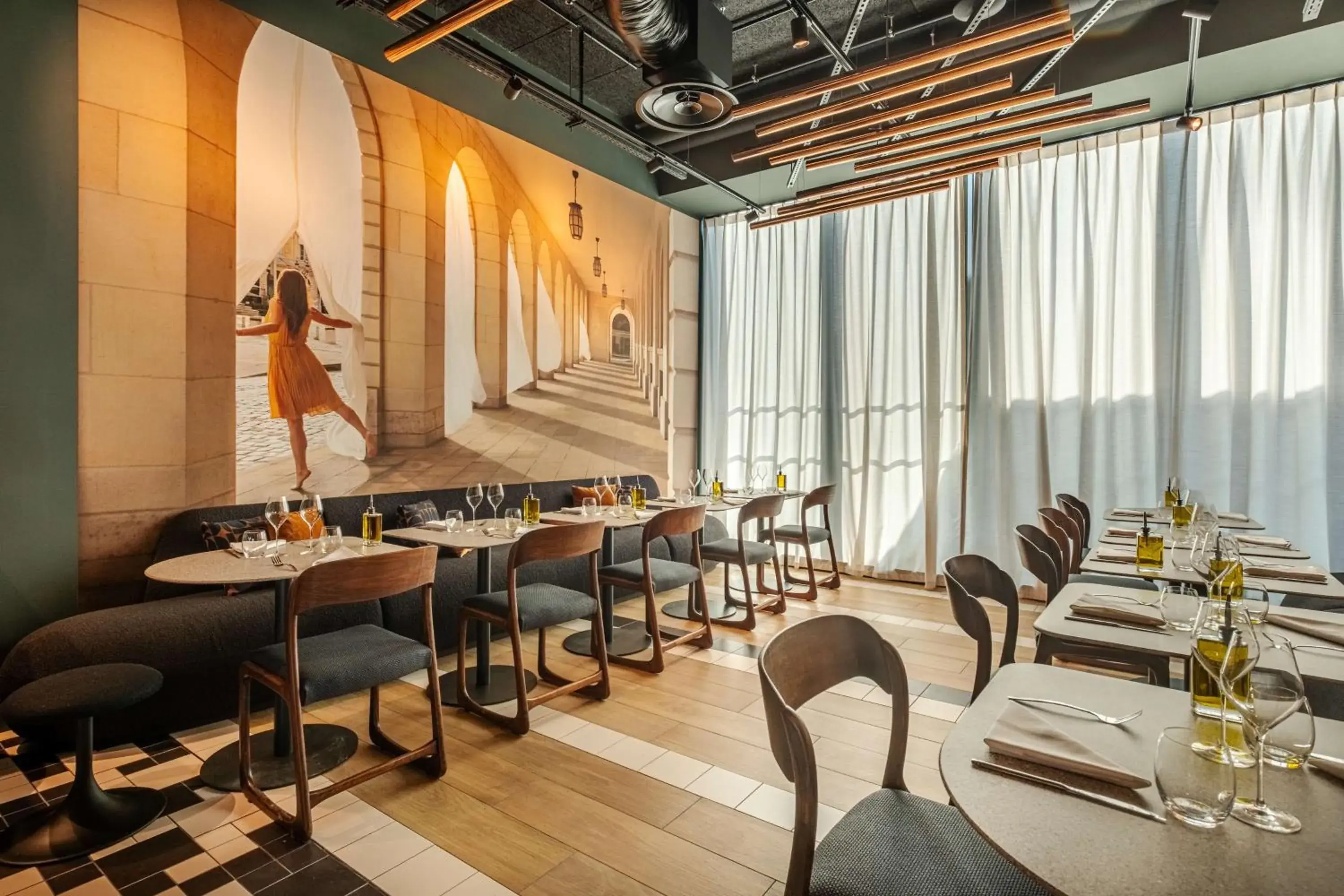 Restaurant/places to eat in Radisson Hotel Reims Restaurant/places to eat in Radisson Hotel Reims