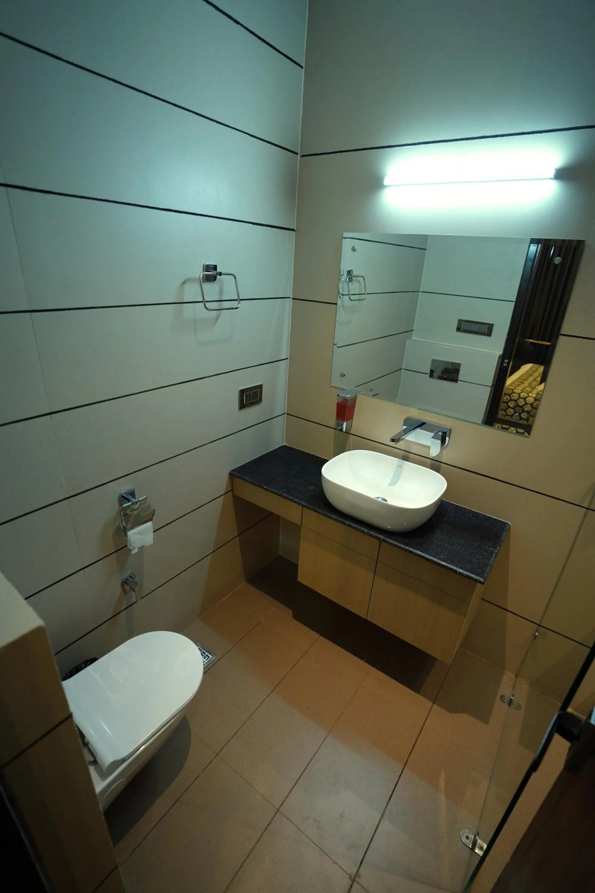 Bathroom in HOTEL CASA ROYALE