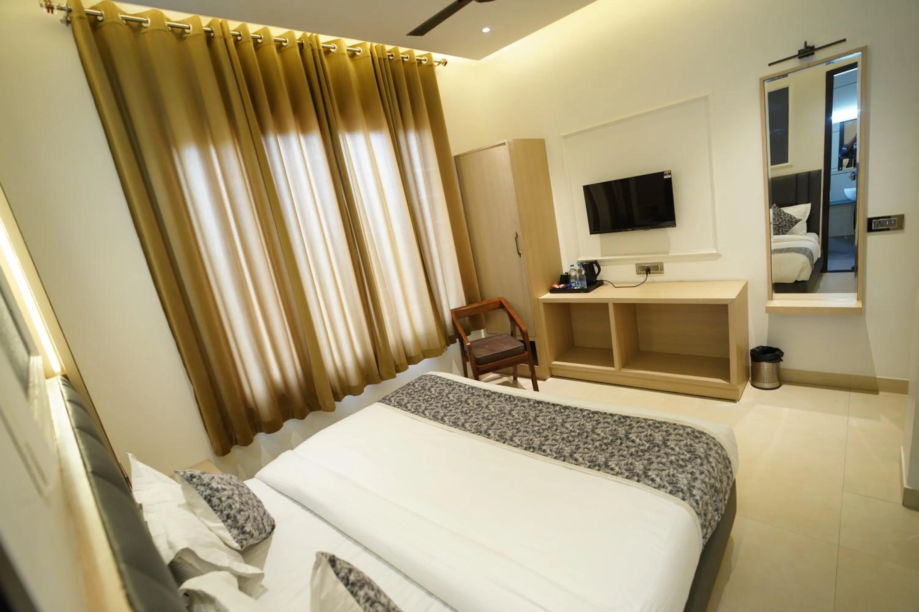 Bed in HOTEL CASA ROYALE