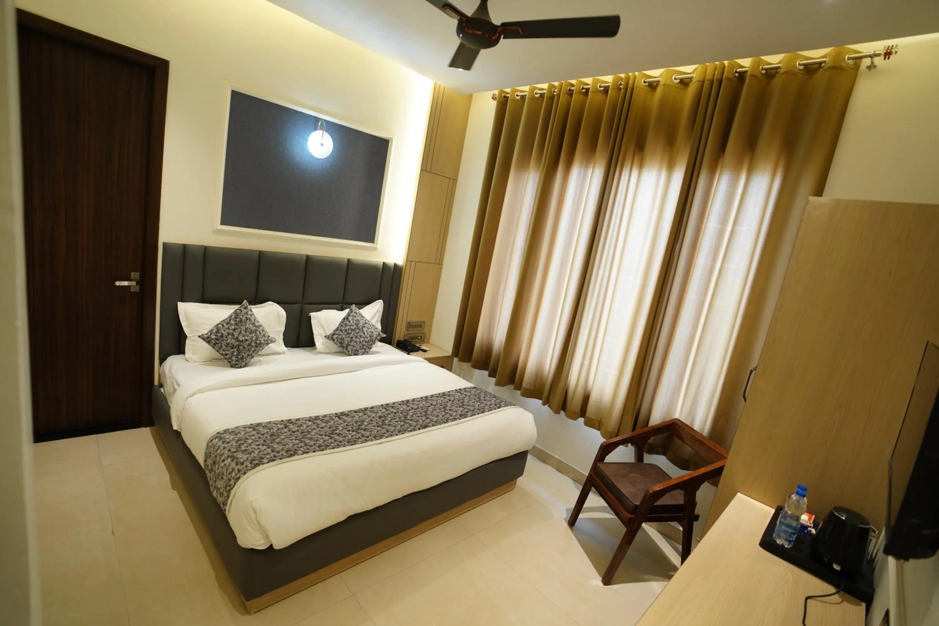 Bathroom in HOTEL CASA ROYALE