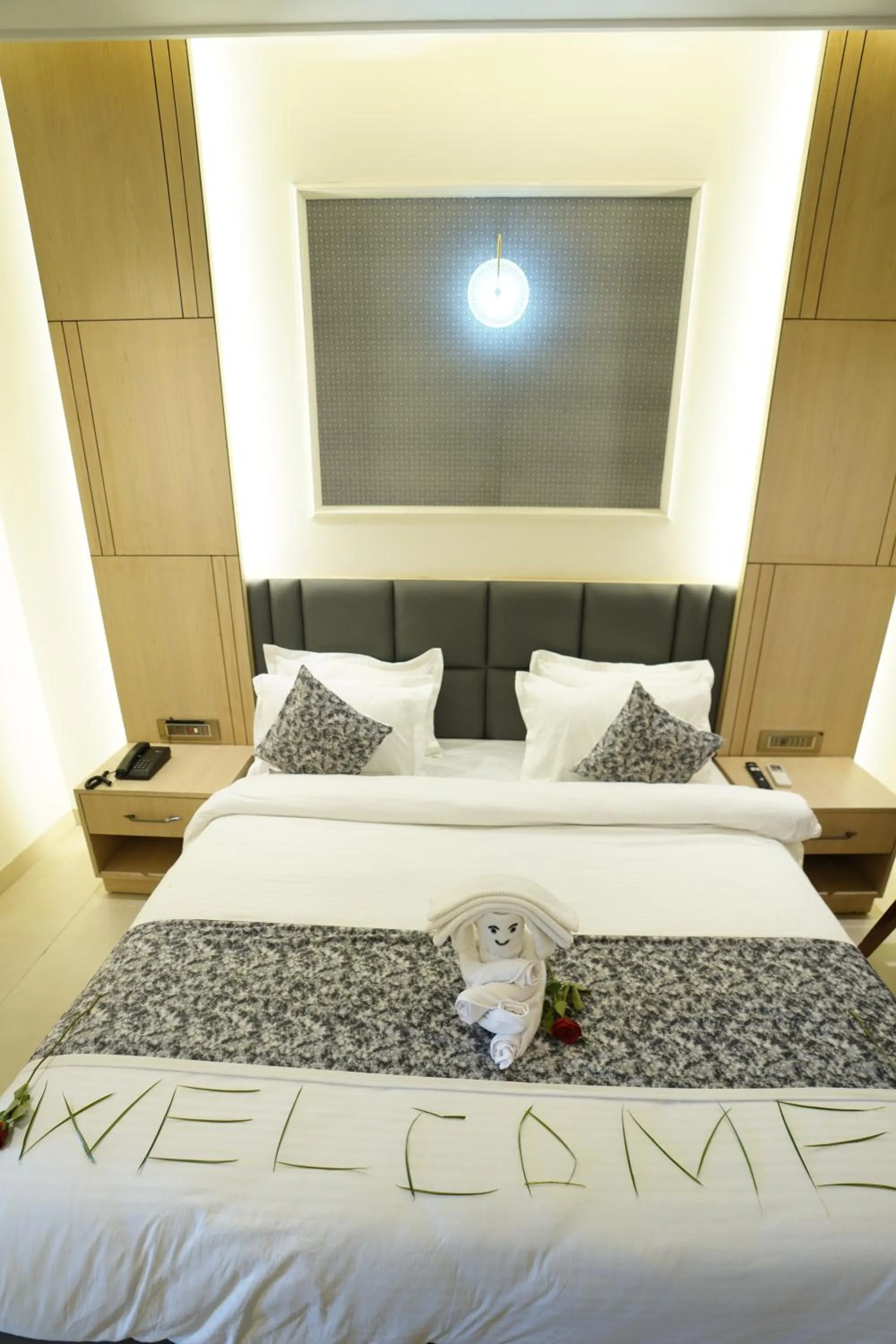 Toilet in HOTEL CASA ROYALE