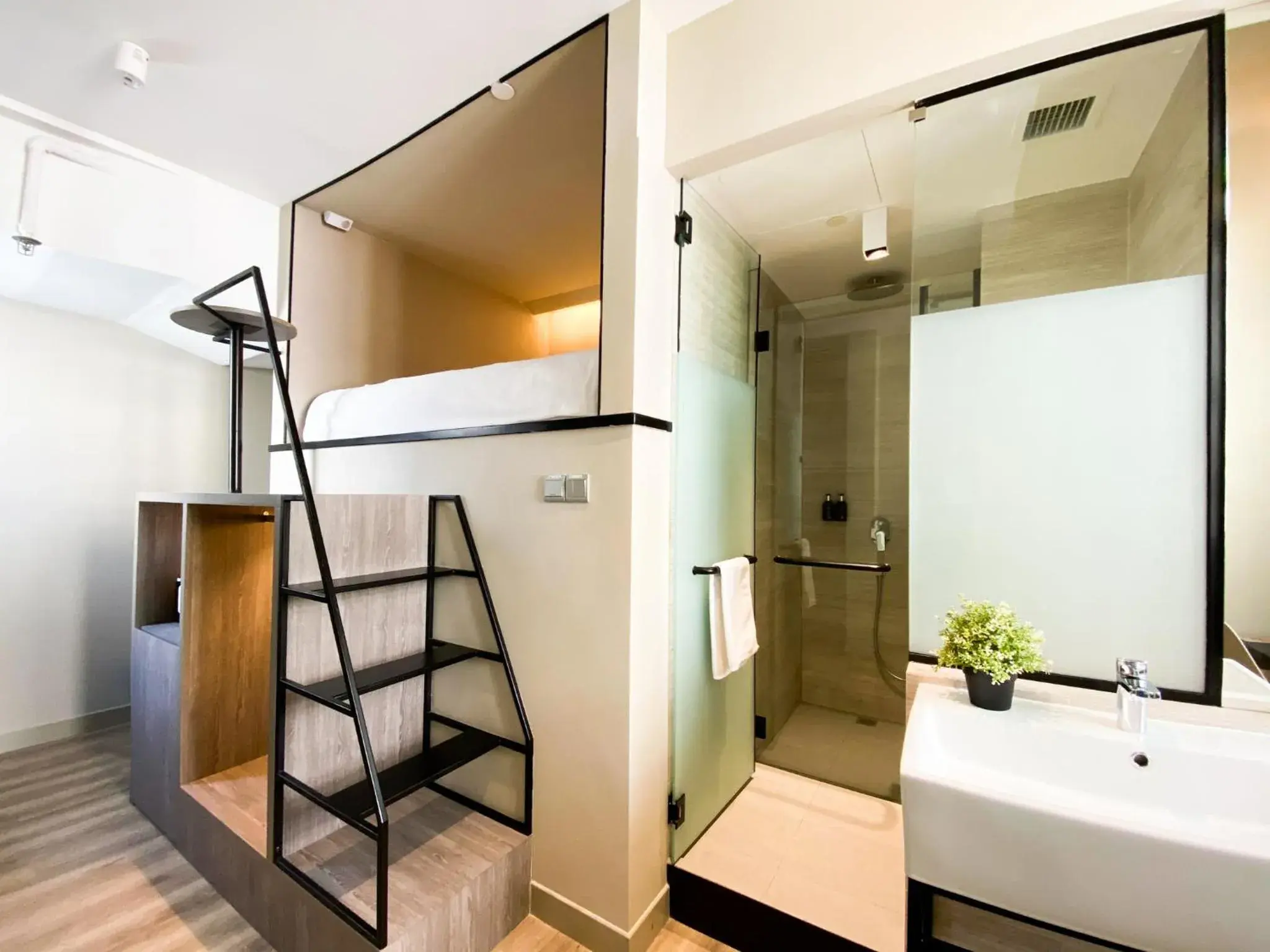 Cabin M, Private Bathroom in ST Signature Jalan Besar Cabin M, Private Bathroom in ST Signature Jalan Besar