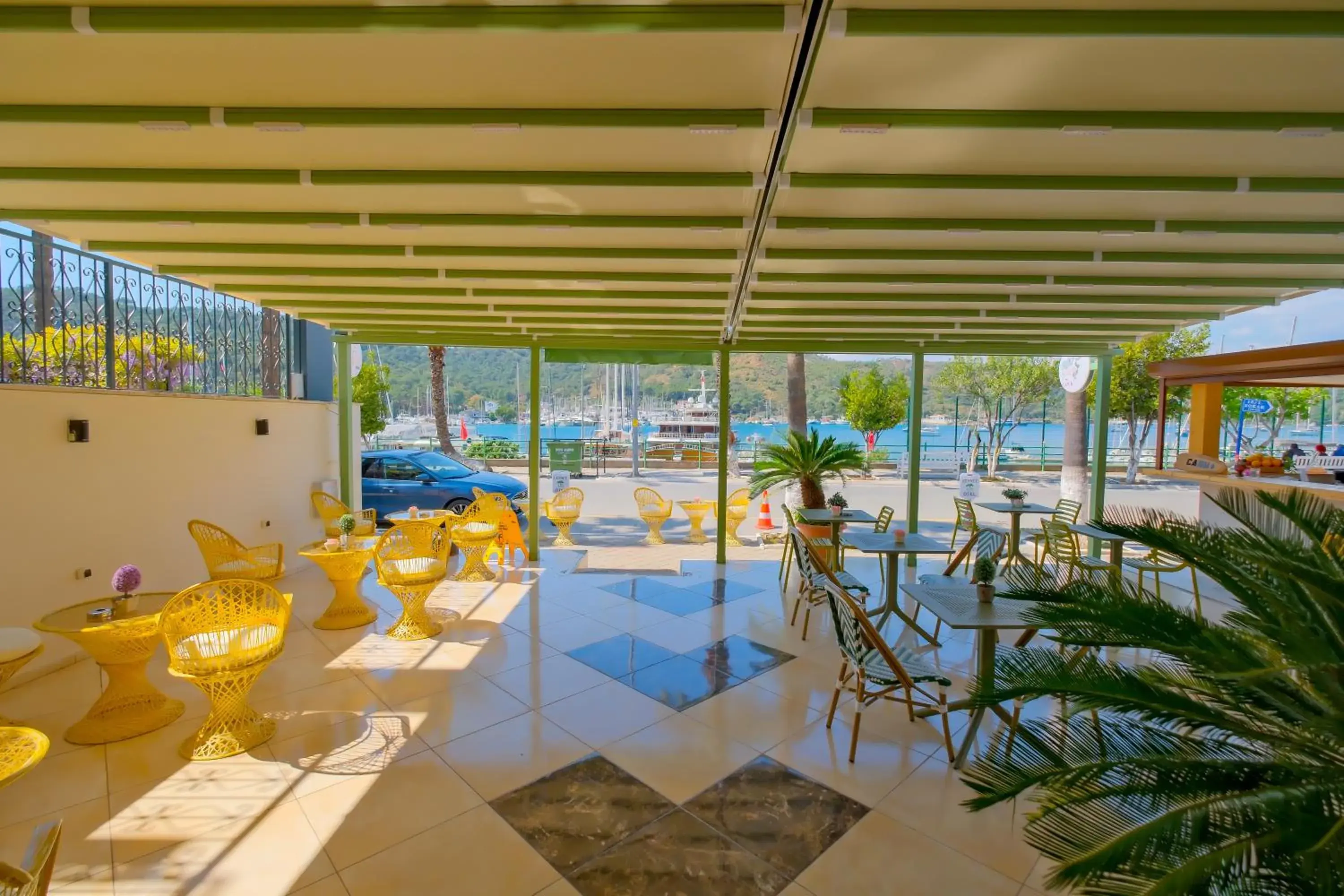 Restaurant/places to eat in Cennet Life Hotel Restaurant/places to eat in Cennet Life Hotel