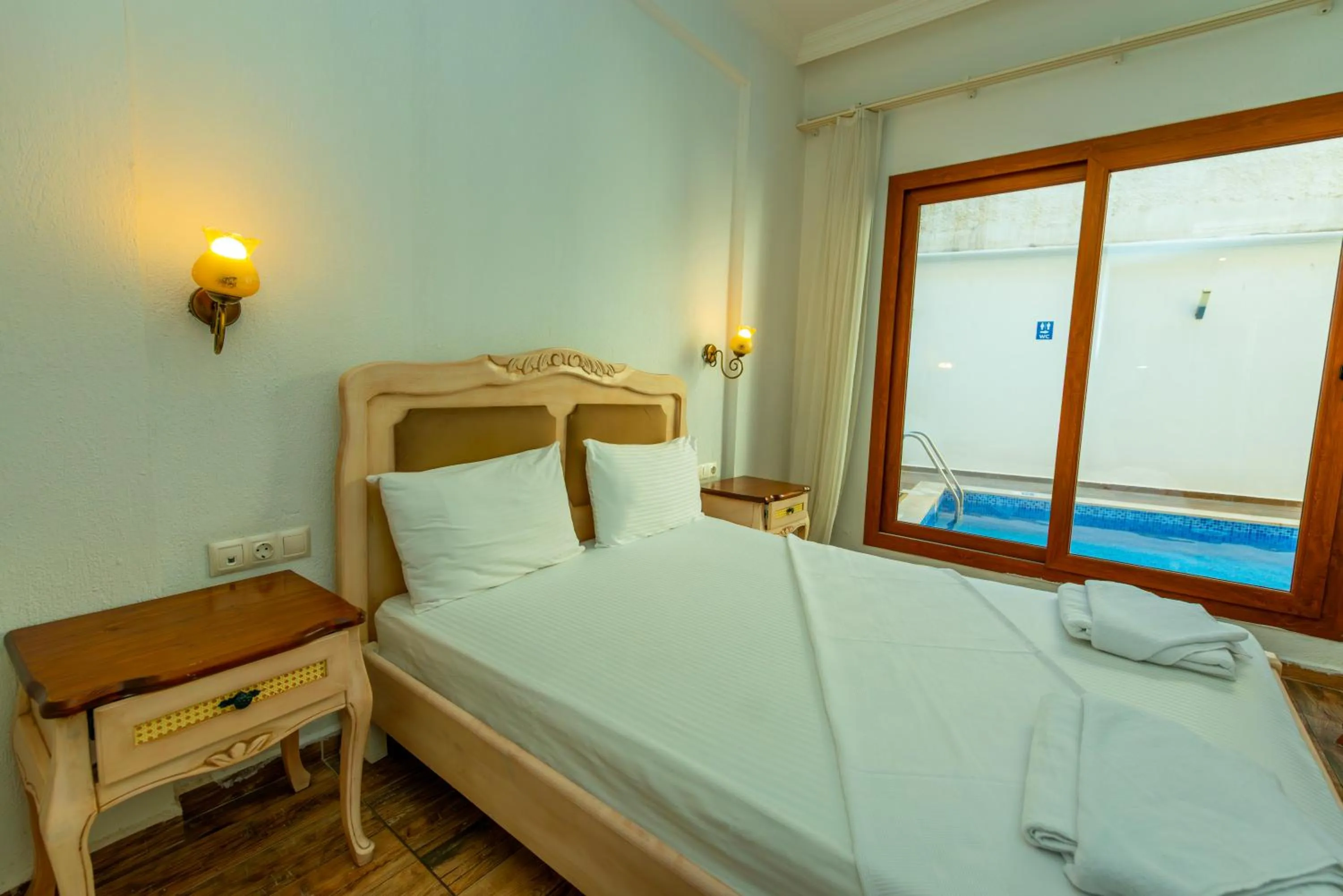 room service, Bed in Cennet Life Hotel