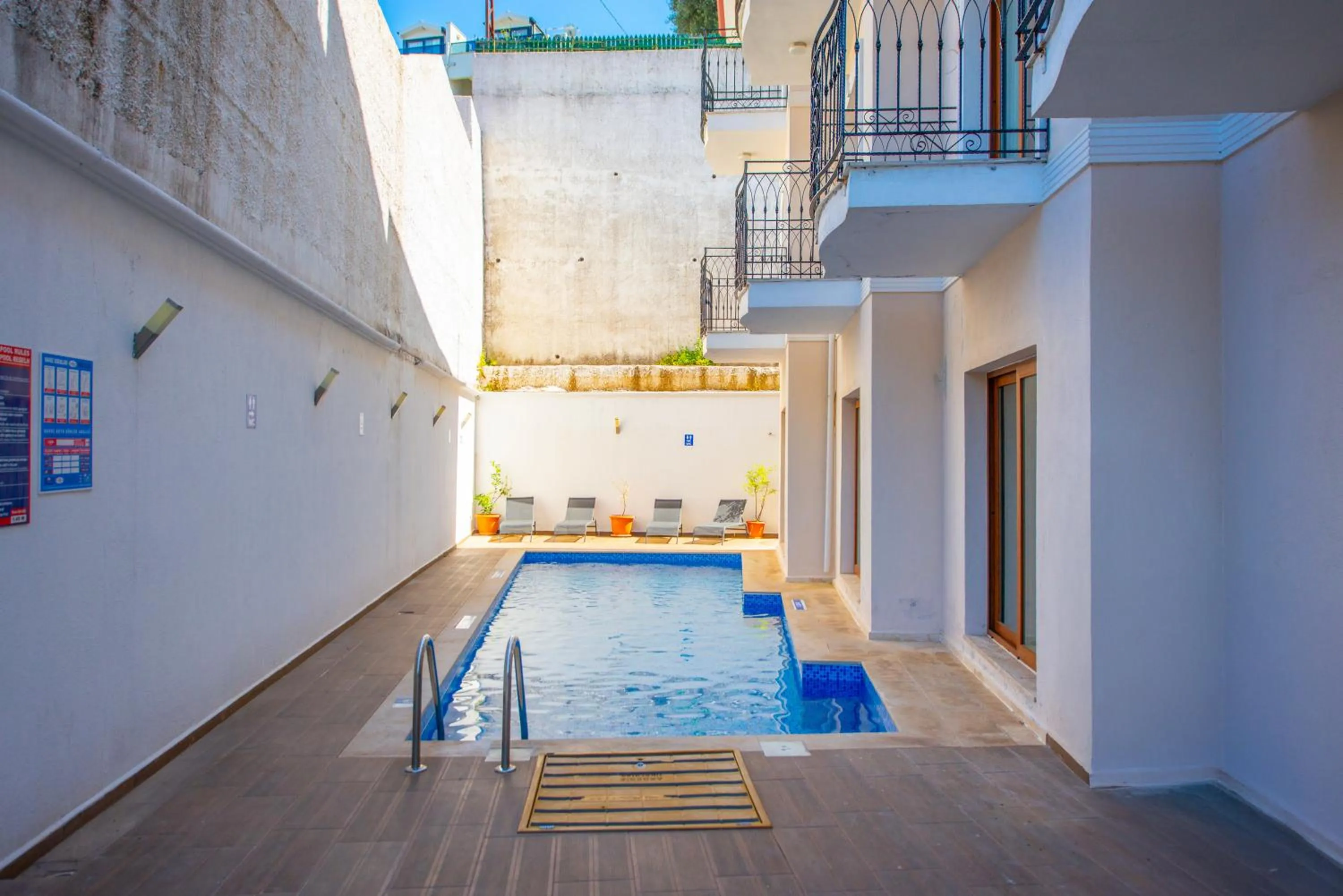Pool view in Cennet Life Hotel