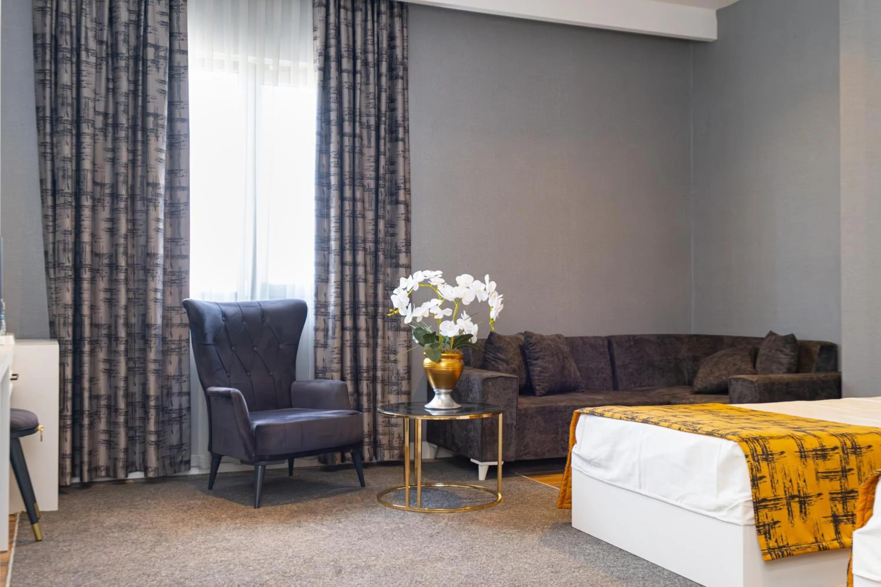 Seating area in Hipodrom Hotel