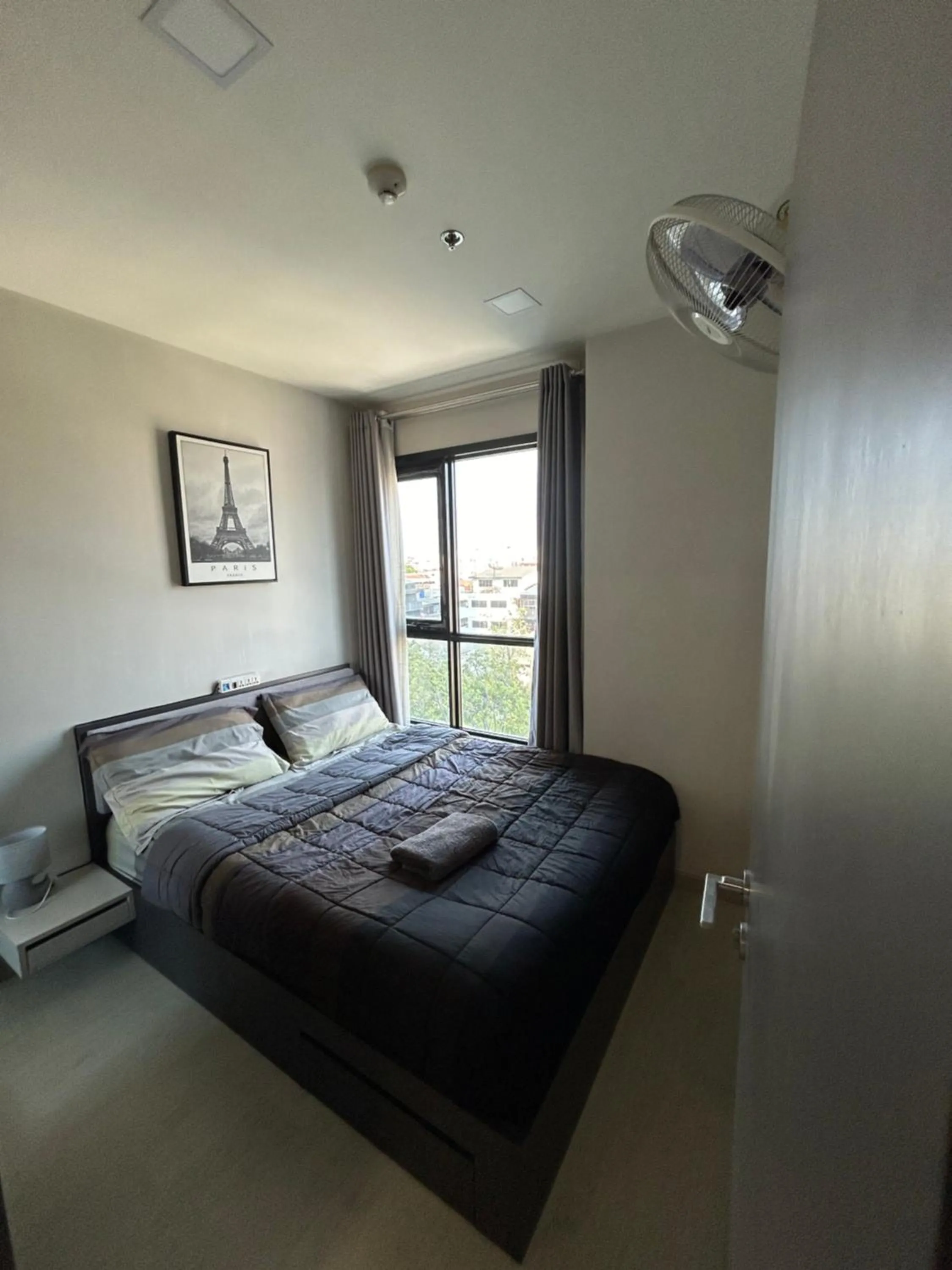 Bedroom, Bed in The Base Central Pattaya