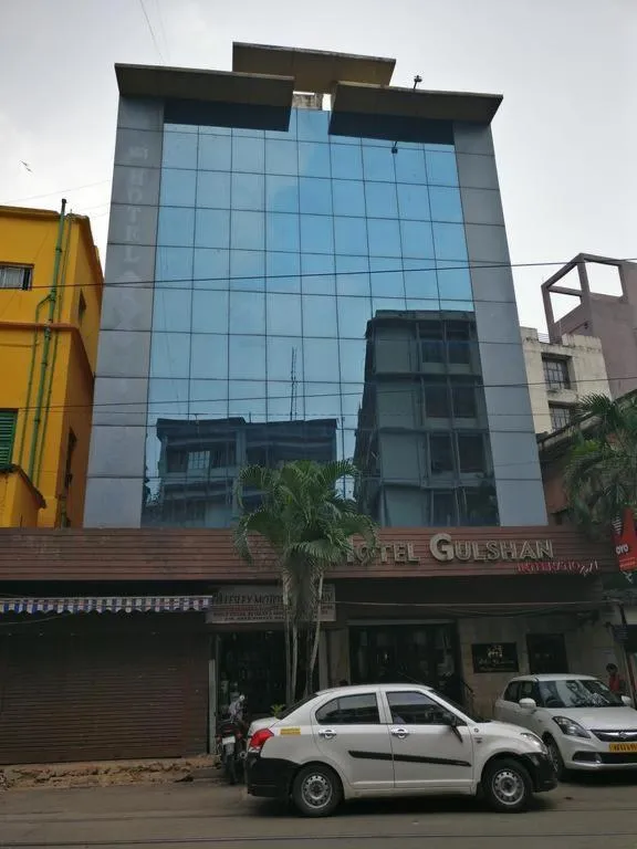 FabHotel Gulshan International - Nr Peter Cat Park Street
