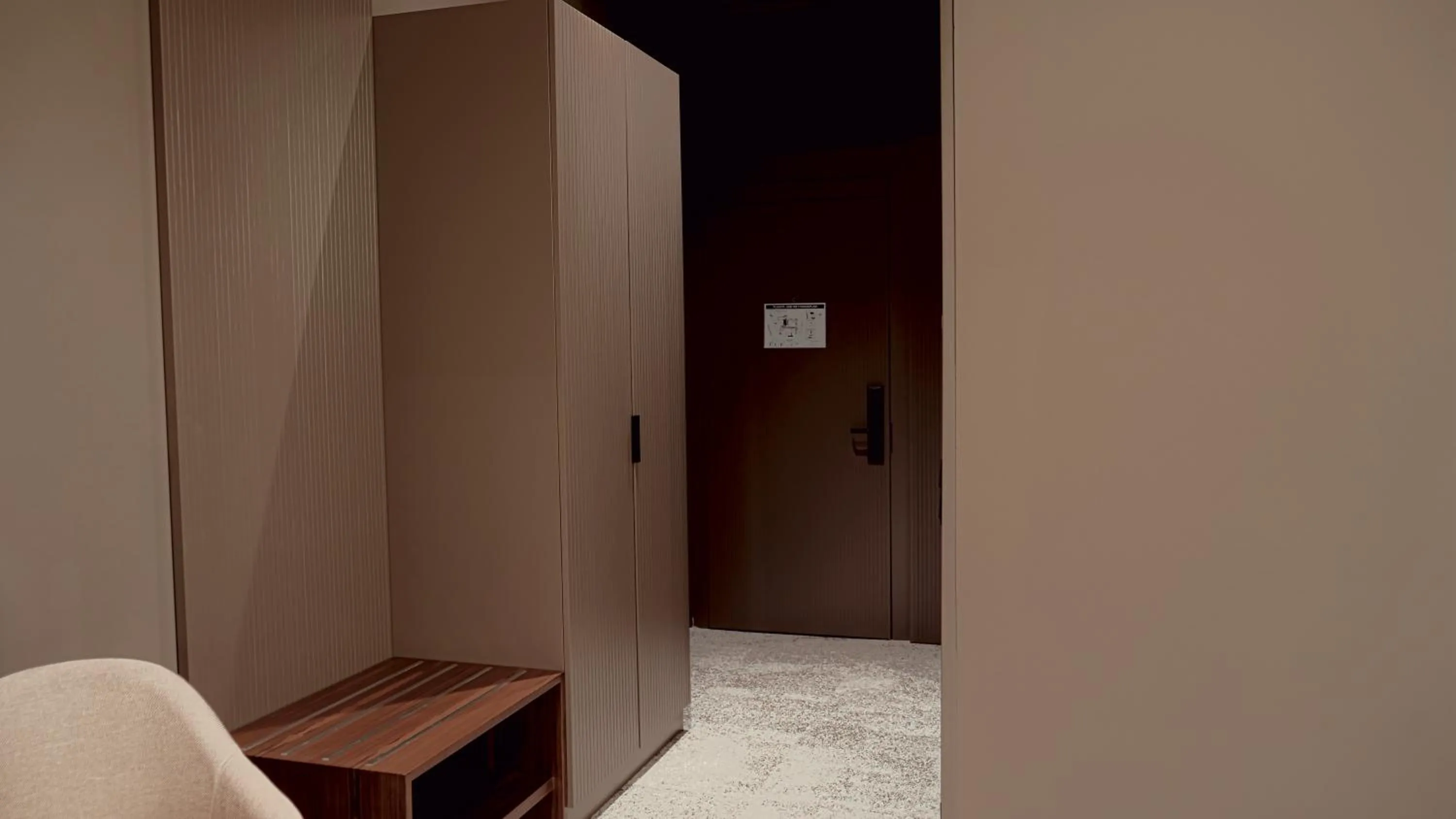 wardrobe in Bellman Hotel