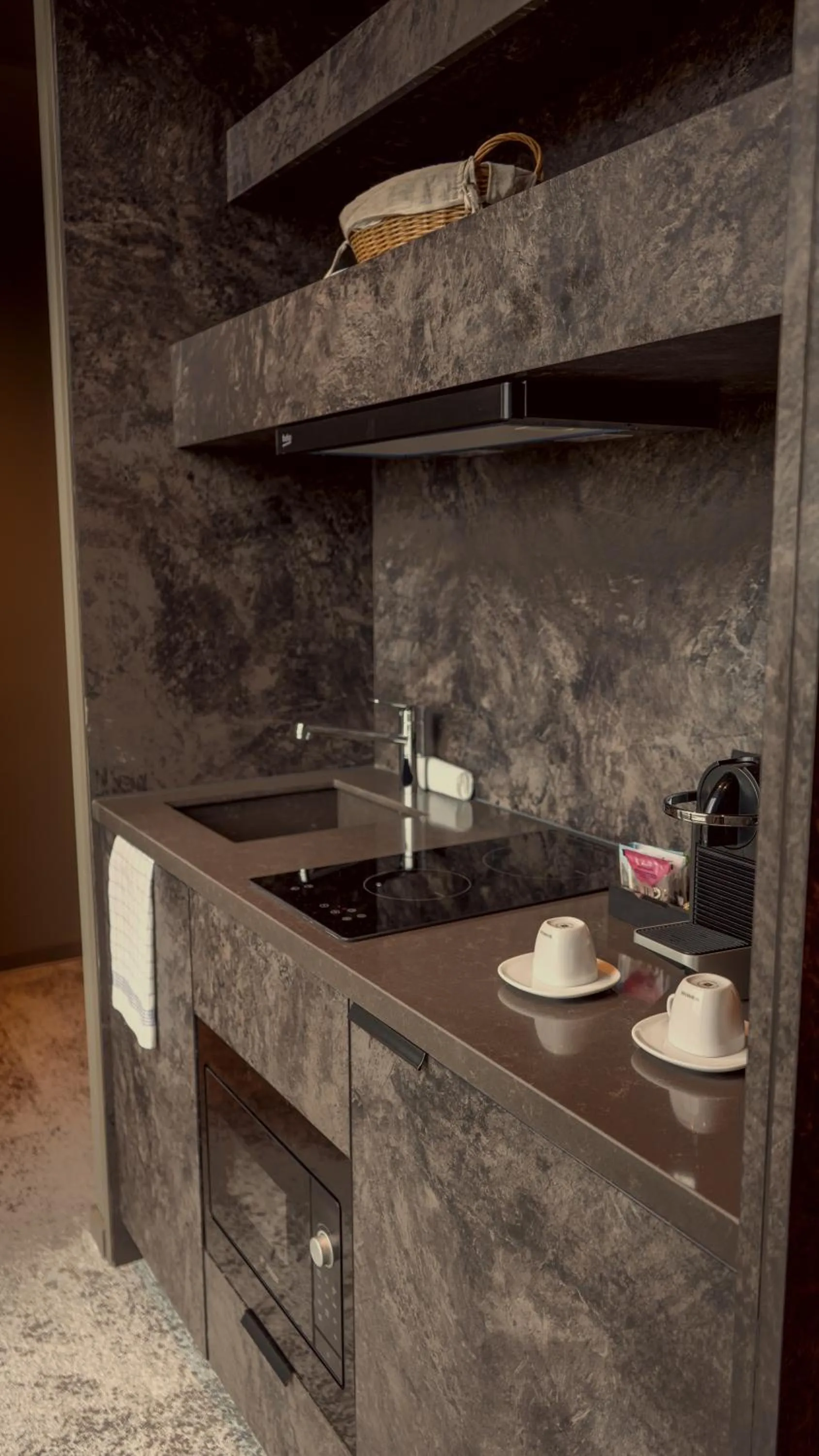 Kitchen or kitchenette in Bellman Hotel