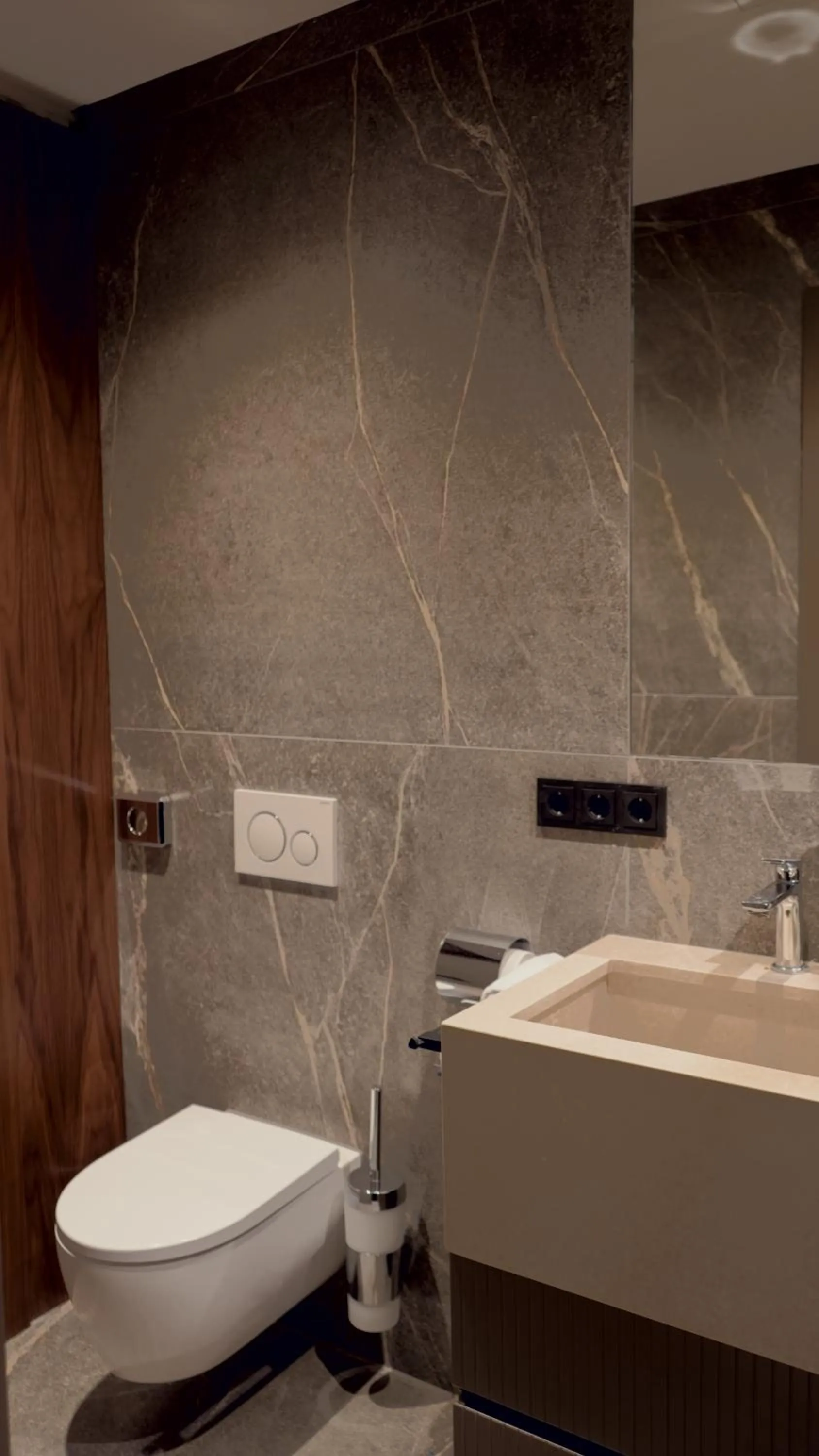 Bathroom in Bellman Hotel