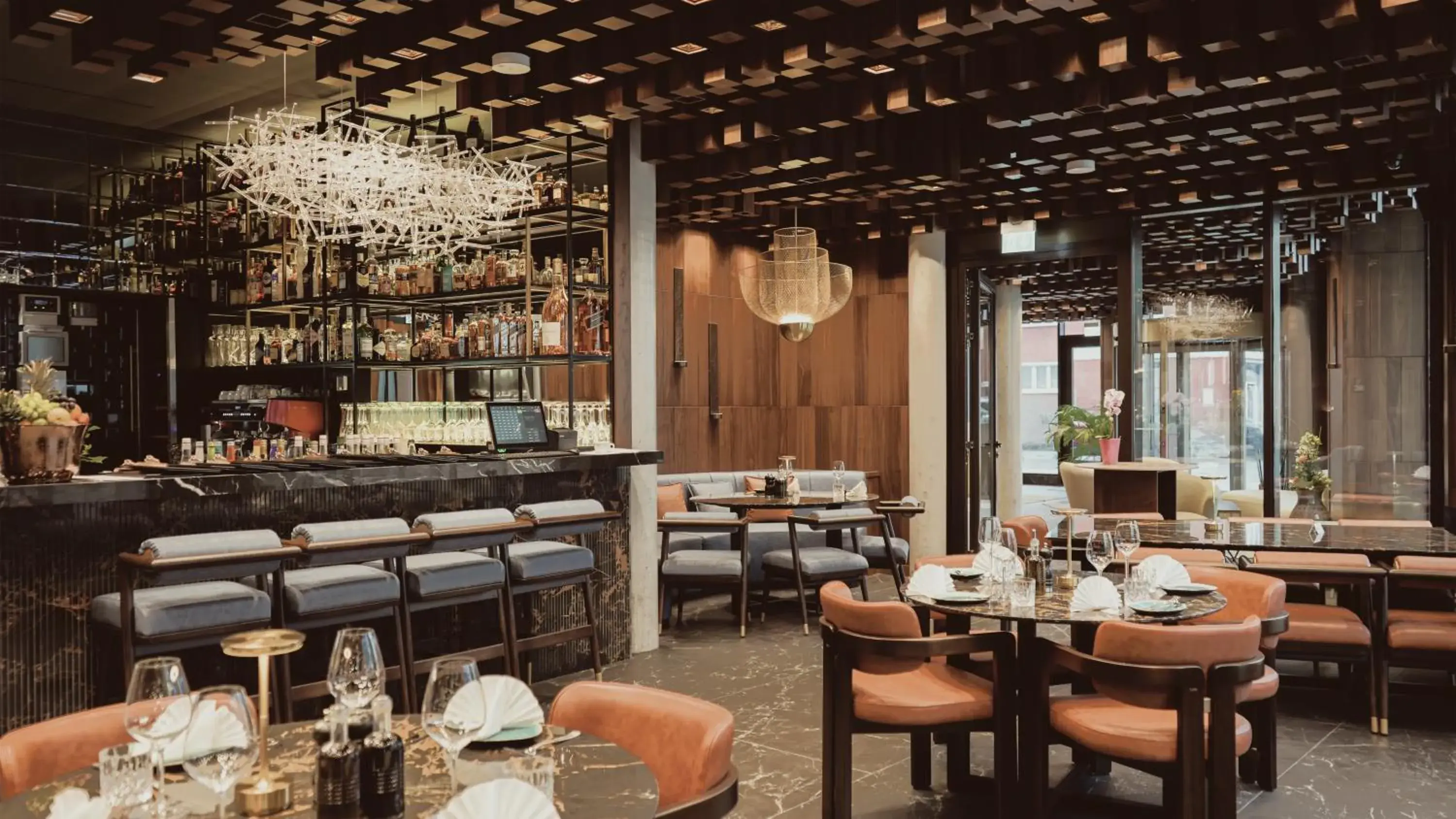 Restaurant/places to eat in Bellman Hotel Restaurant/places to eat in Bellman Hotel