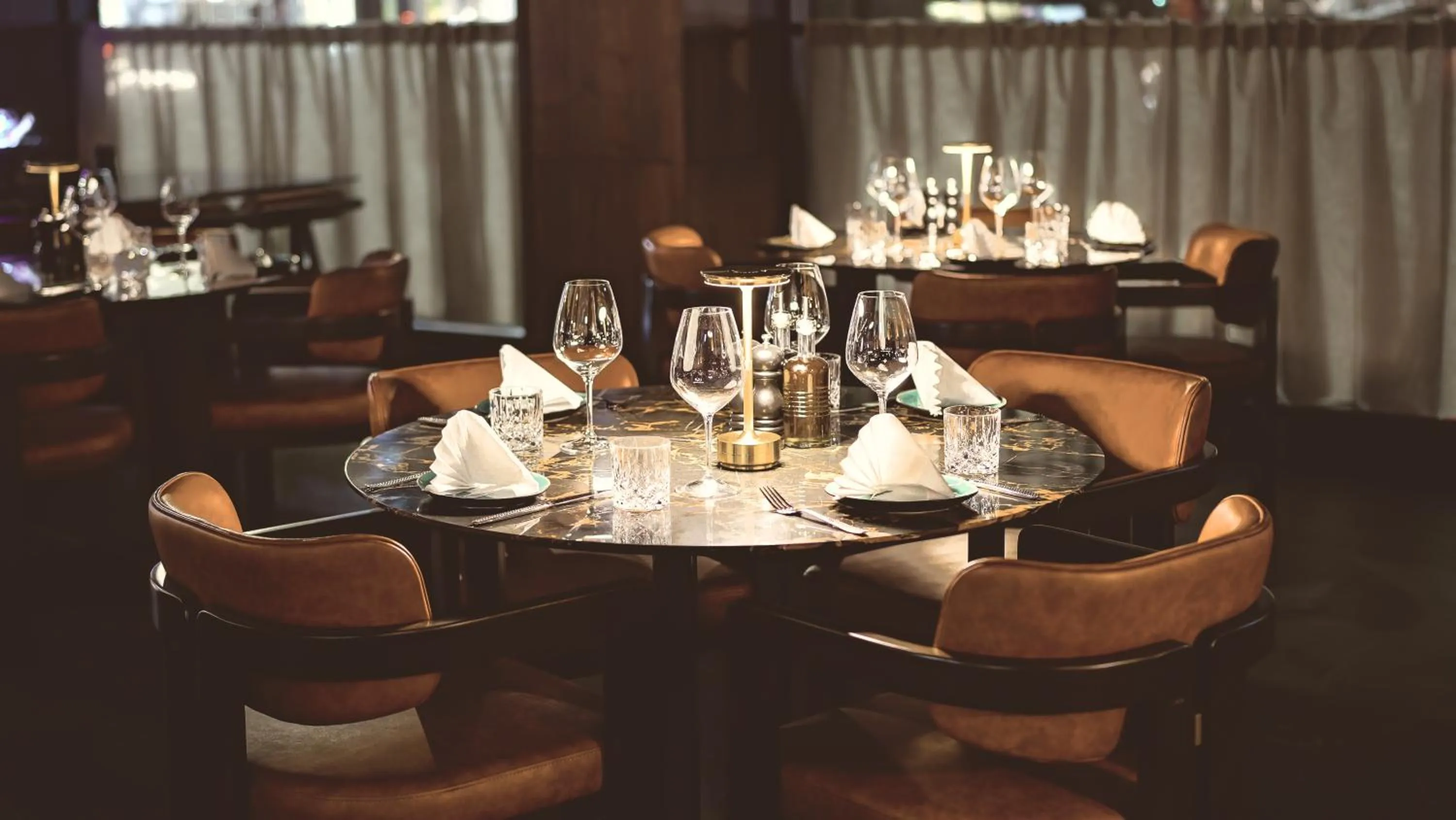 Restaurant/places to eat in Bellman Hotel