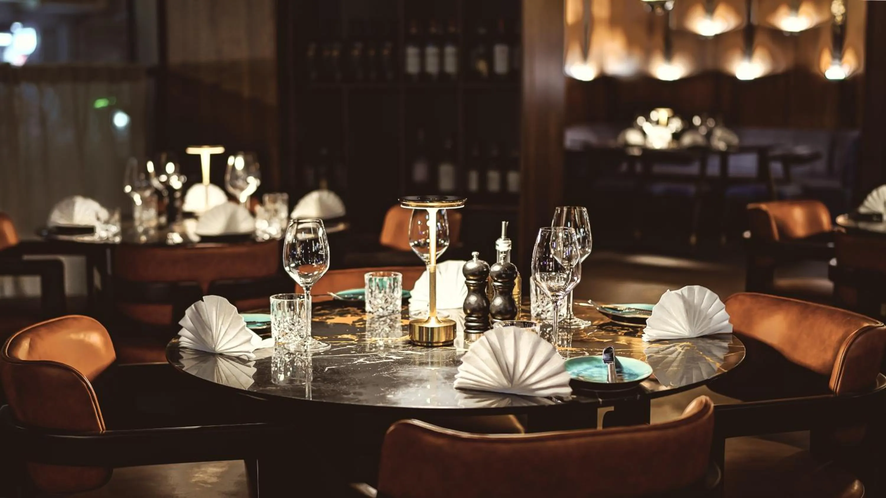 Restaurant/places to eat in Bellman Hotel