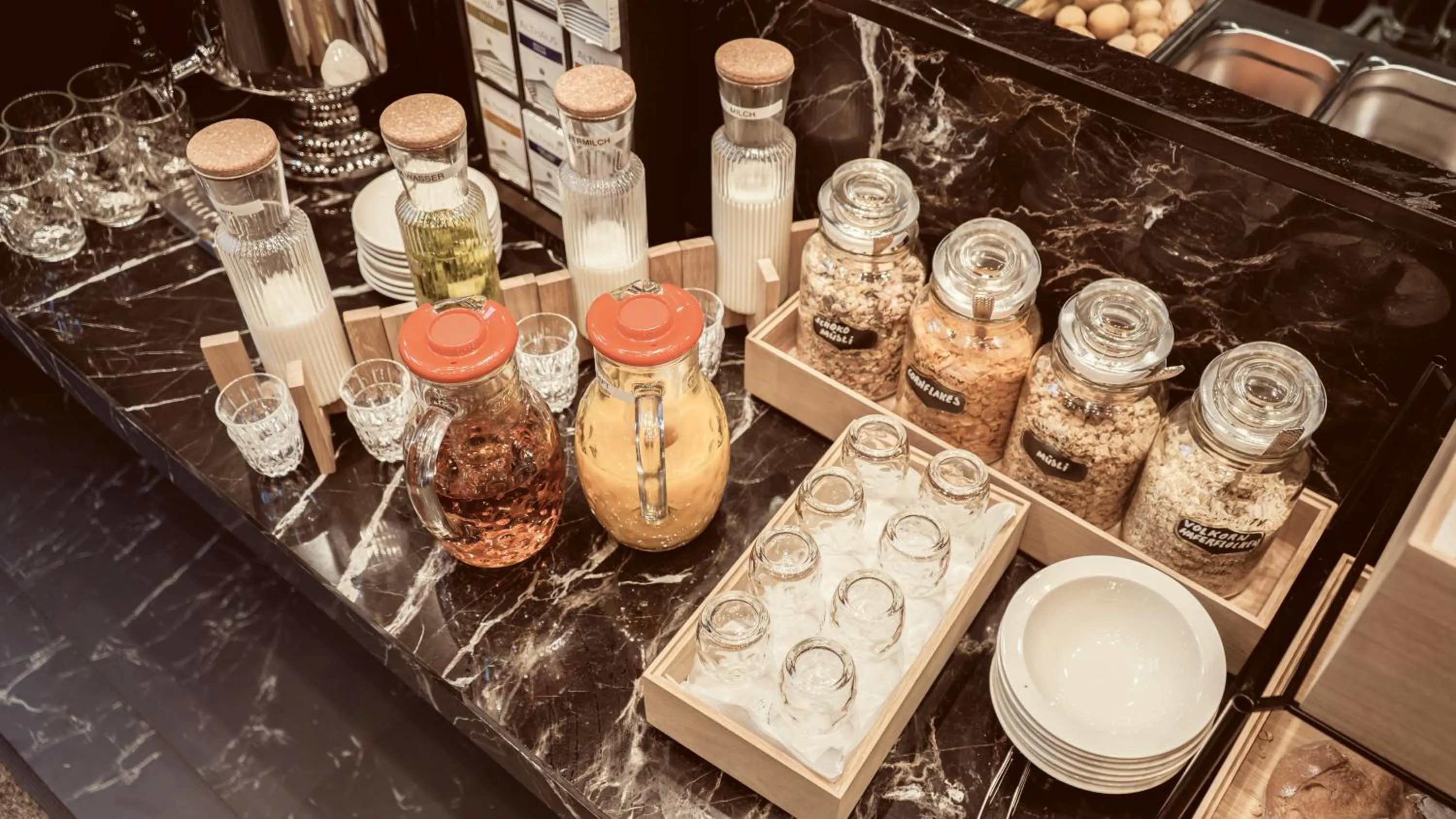 Breakfast in Bellman Hotel