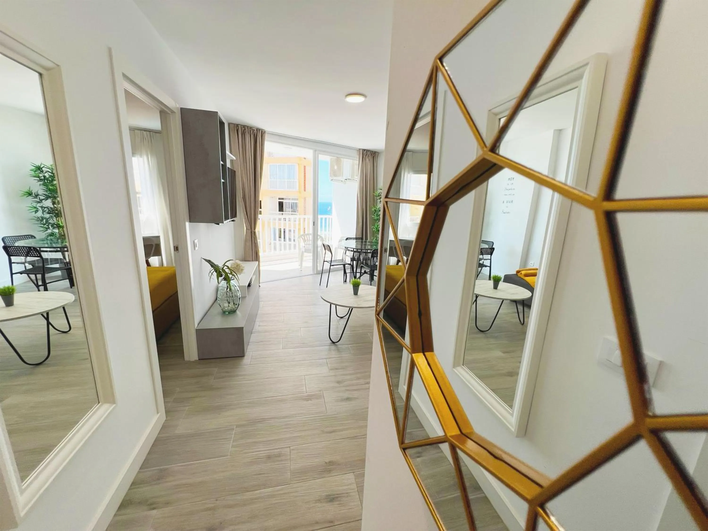 Kitchen or kitchenette in Apartamento Frente Mar, Playa de Las Americas