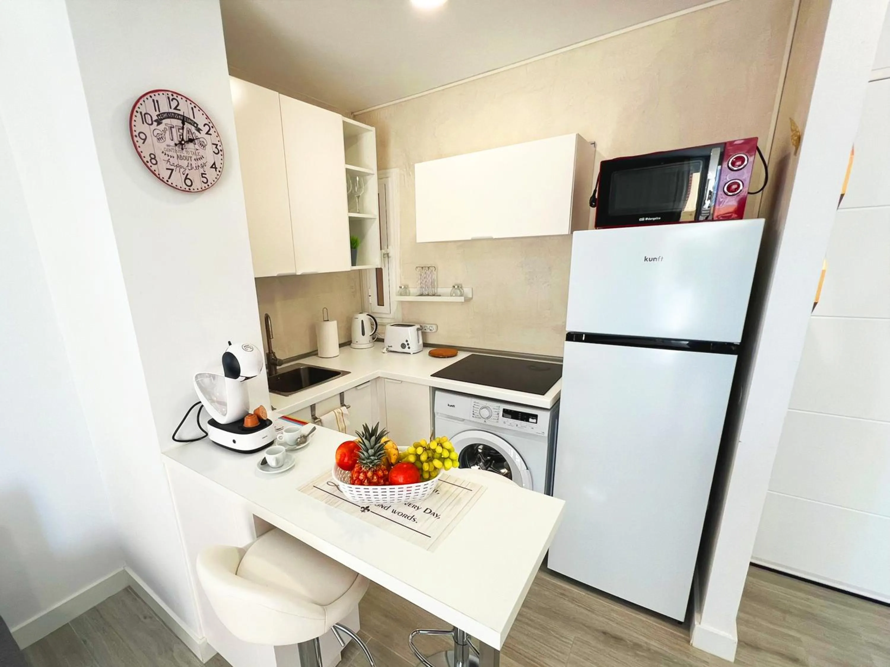 Kitchen or kitchenette in Apartamento Frente Mar, Playa de Las Americas