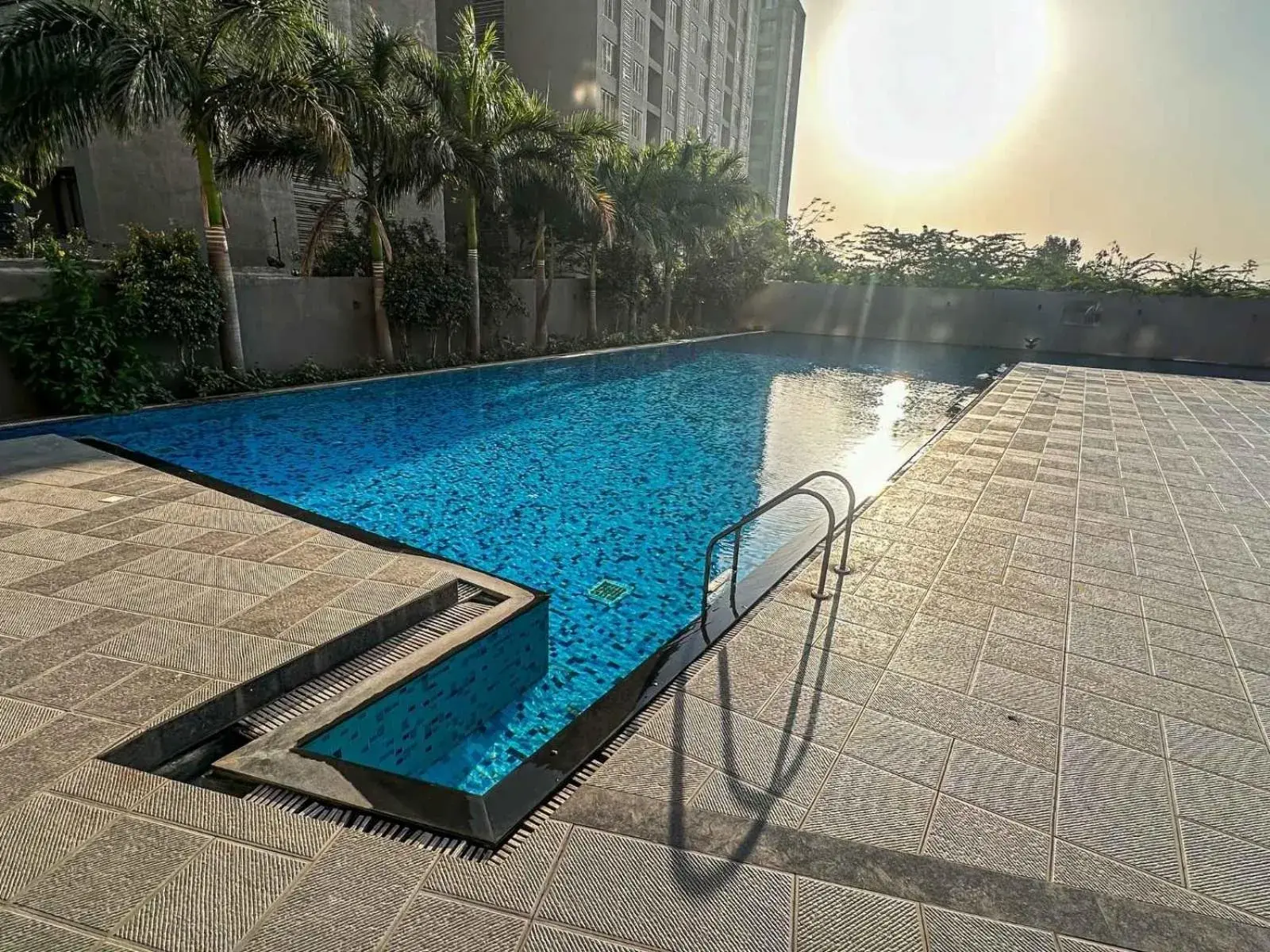 Restaurant/places to eat in Ambition studio apartment at weekend address Restaurant/places to eat in Ambition studio apartment at weekend address