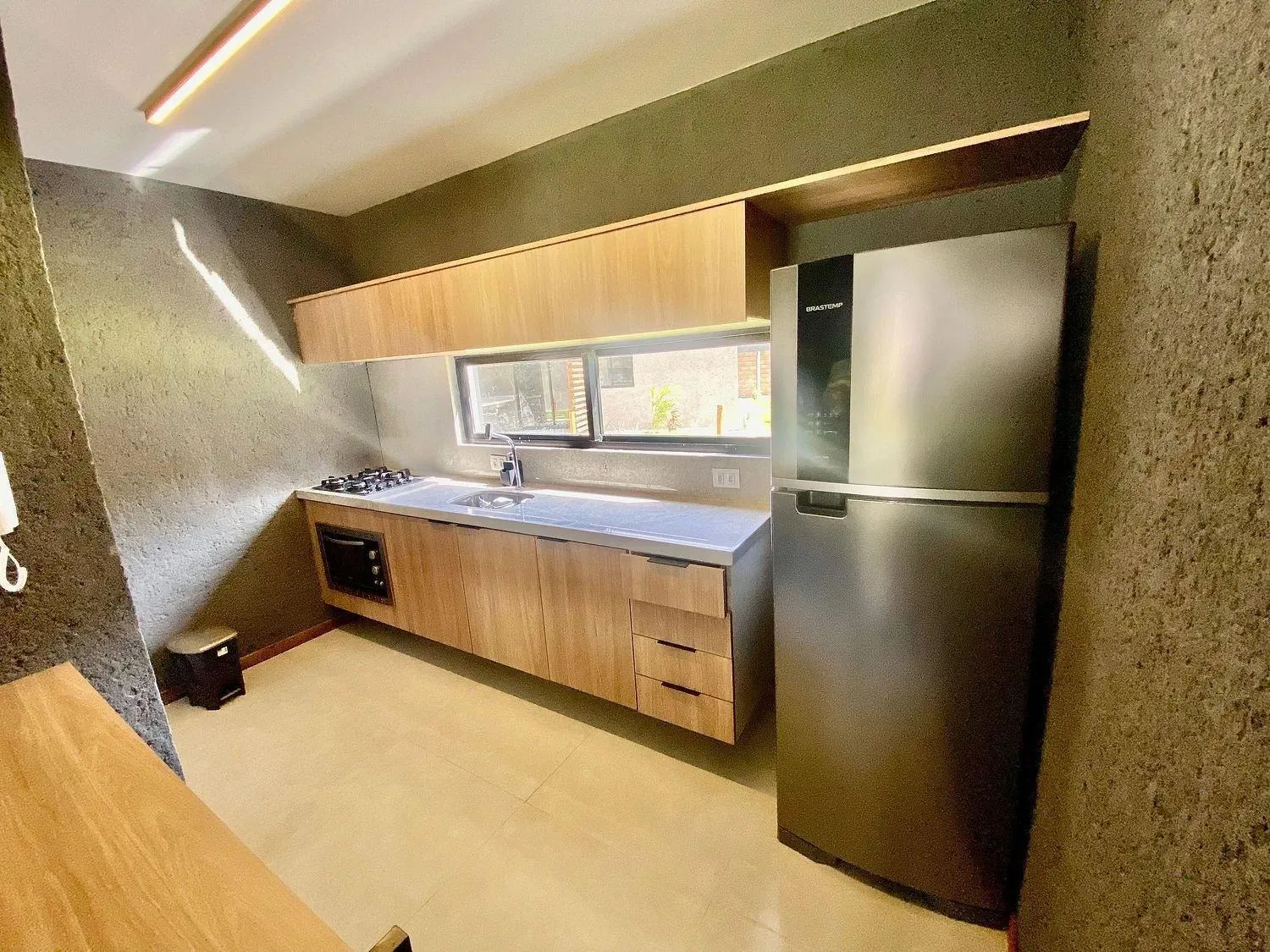 Kitchen or kitchenette in Villas Manatee Milagres por Quarto à Vista