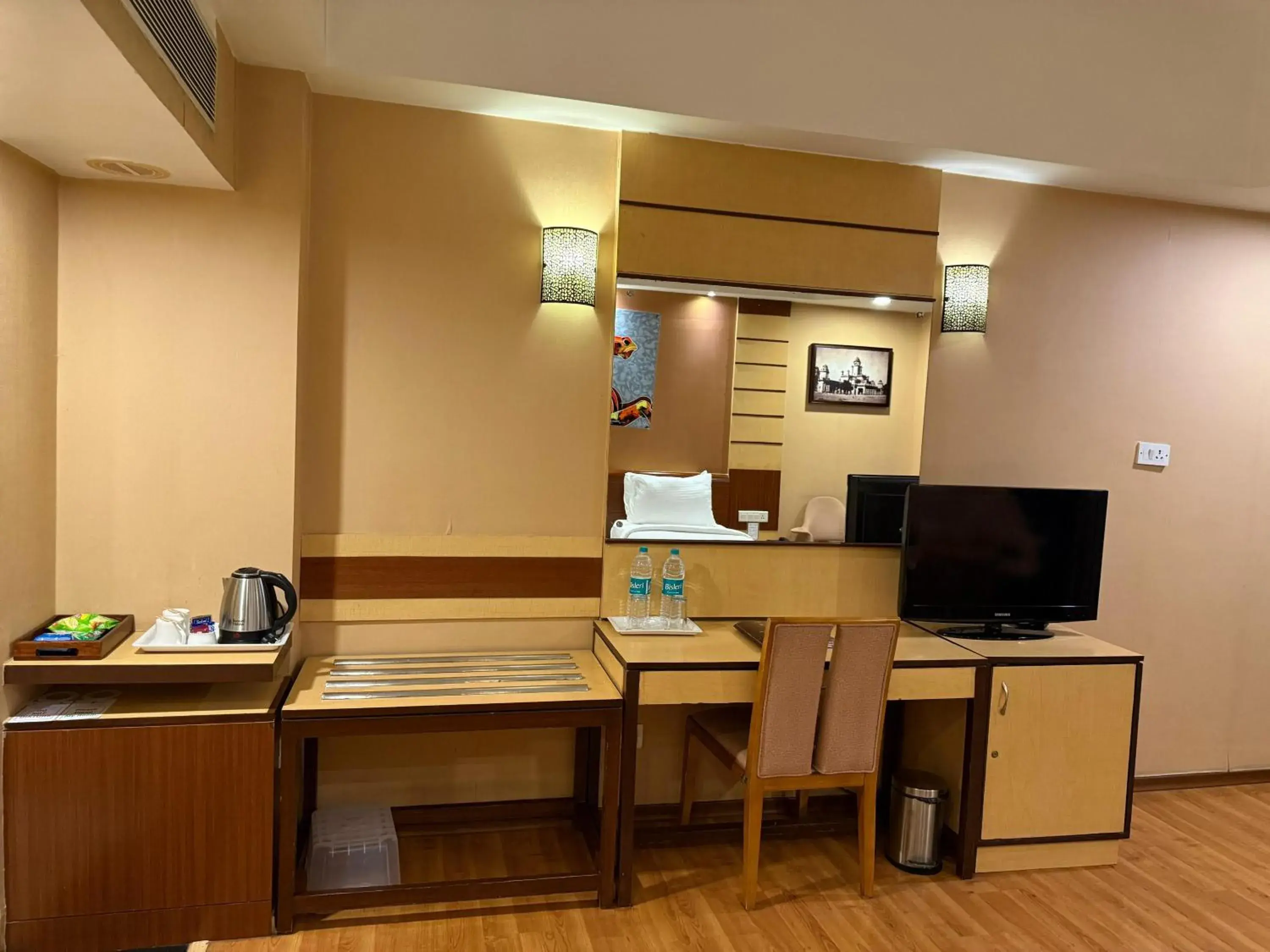 Bedroom in Hotel the Plaza Bedroom in Hotel the Plaza