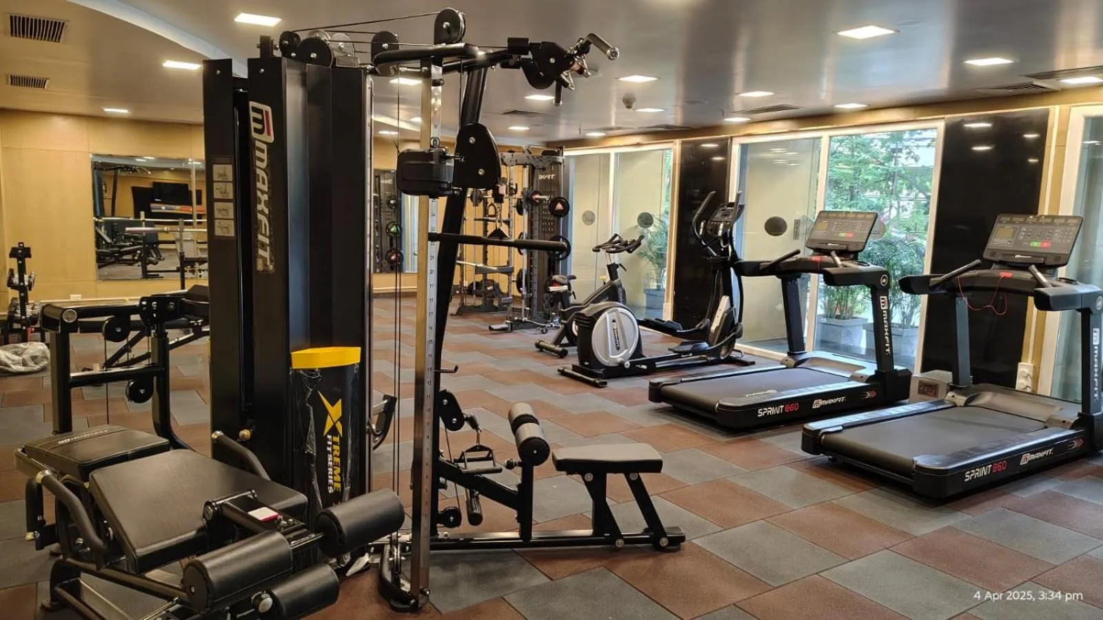 Fitness centre/facilities in Hotel the Plaza