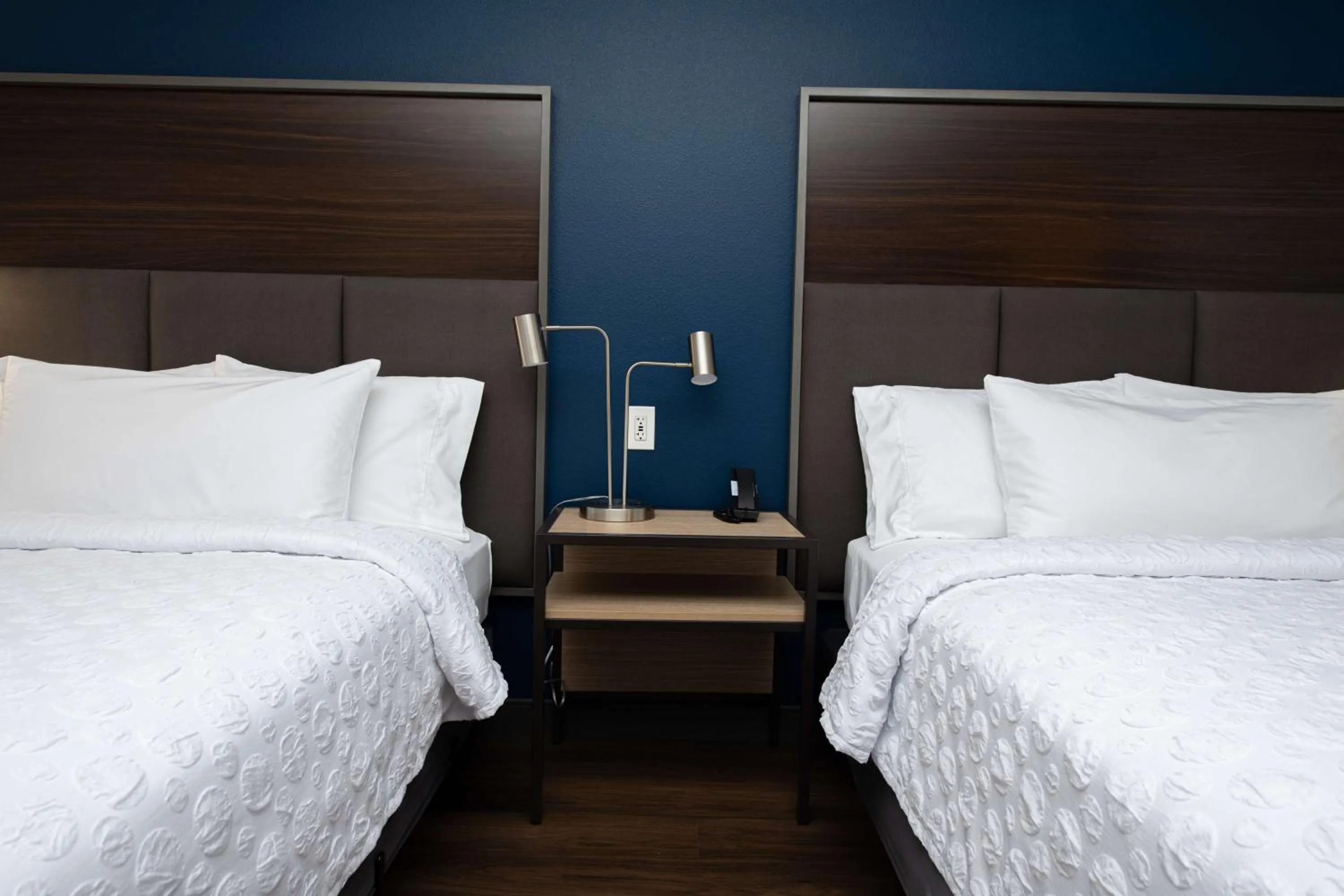 Bed in Tru By Hilton Lewisville Vista Ridge Mall