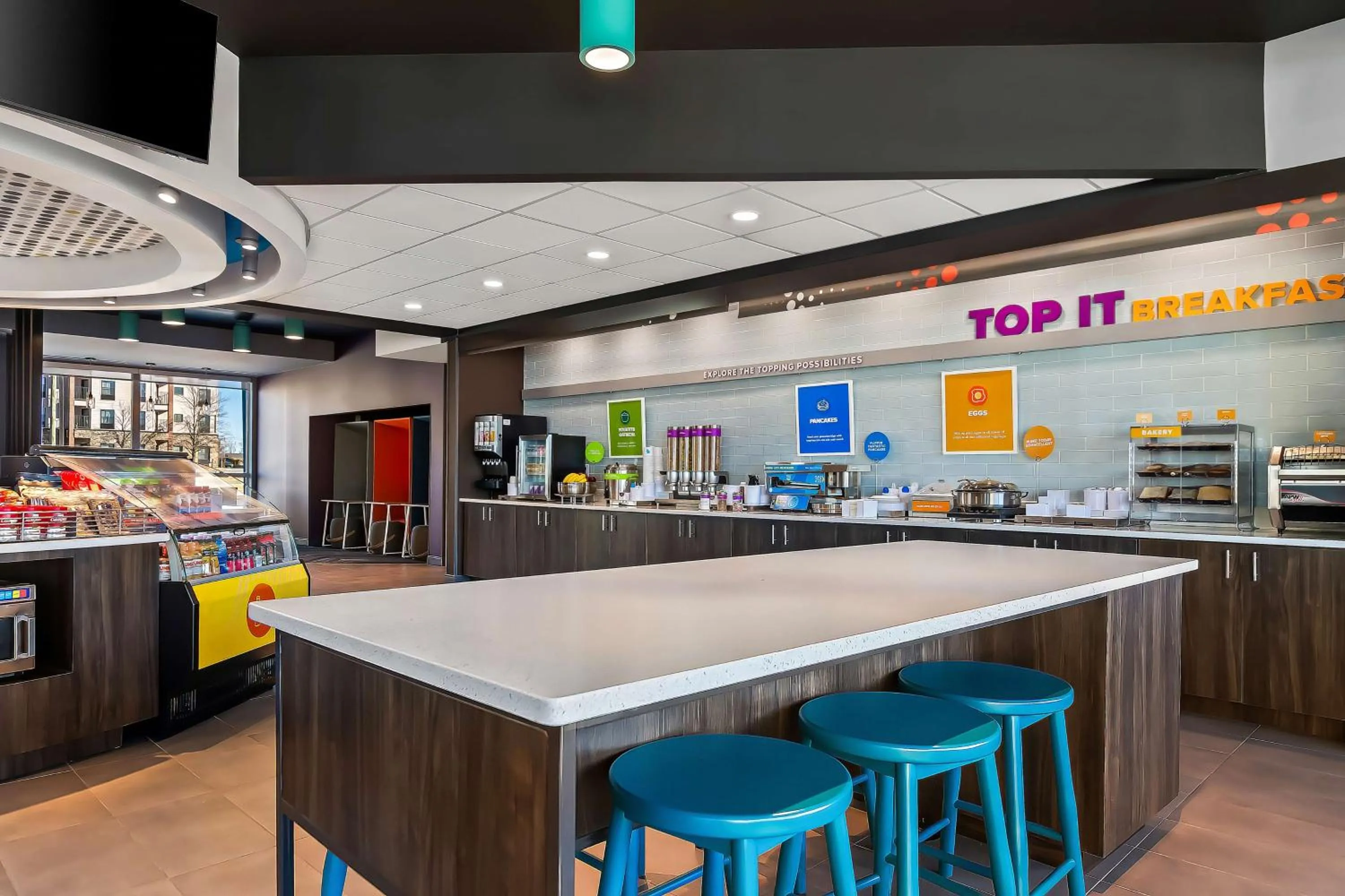 Breakfast in Tru By Hilton Rogers Bentonville