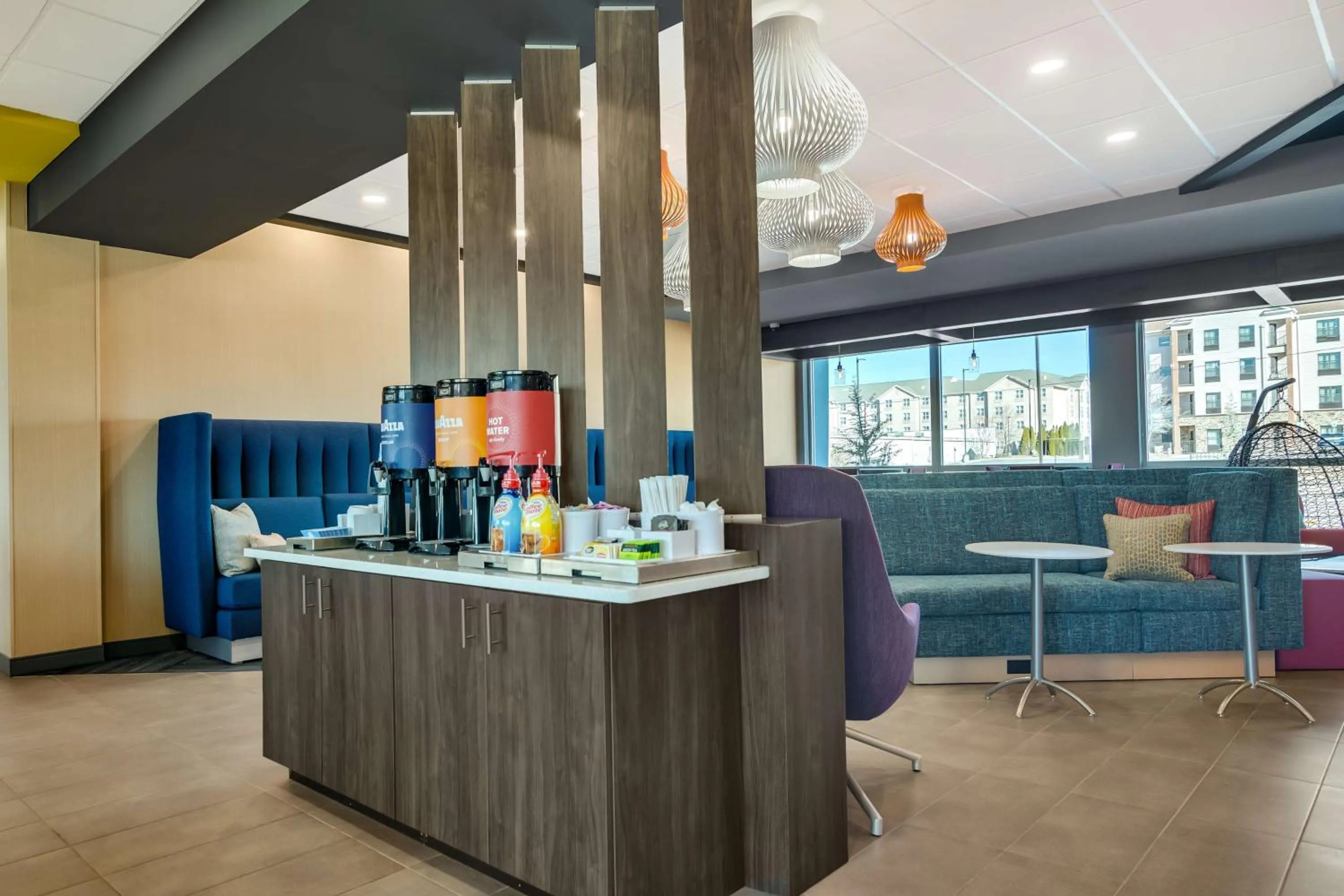 Restaurant/places to eat in Tru By Hilton Rogers Bentonville